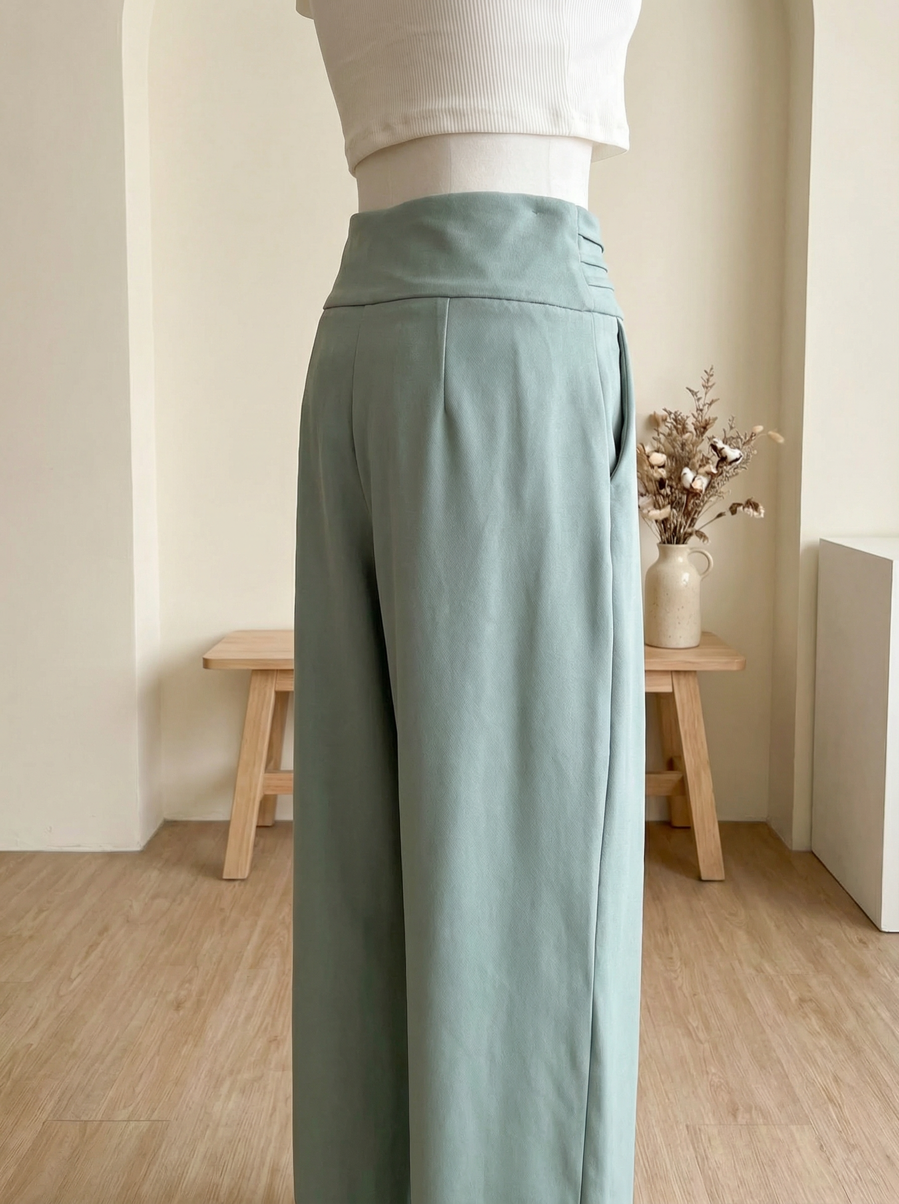 【LBP独家】高端银扣百褶设计阔腿长裤 (P40073)