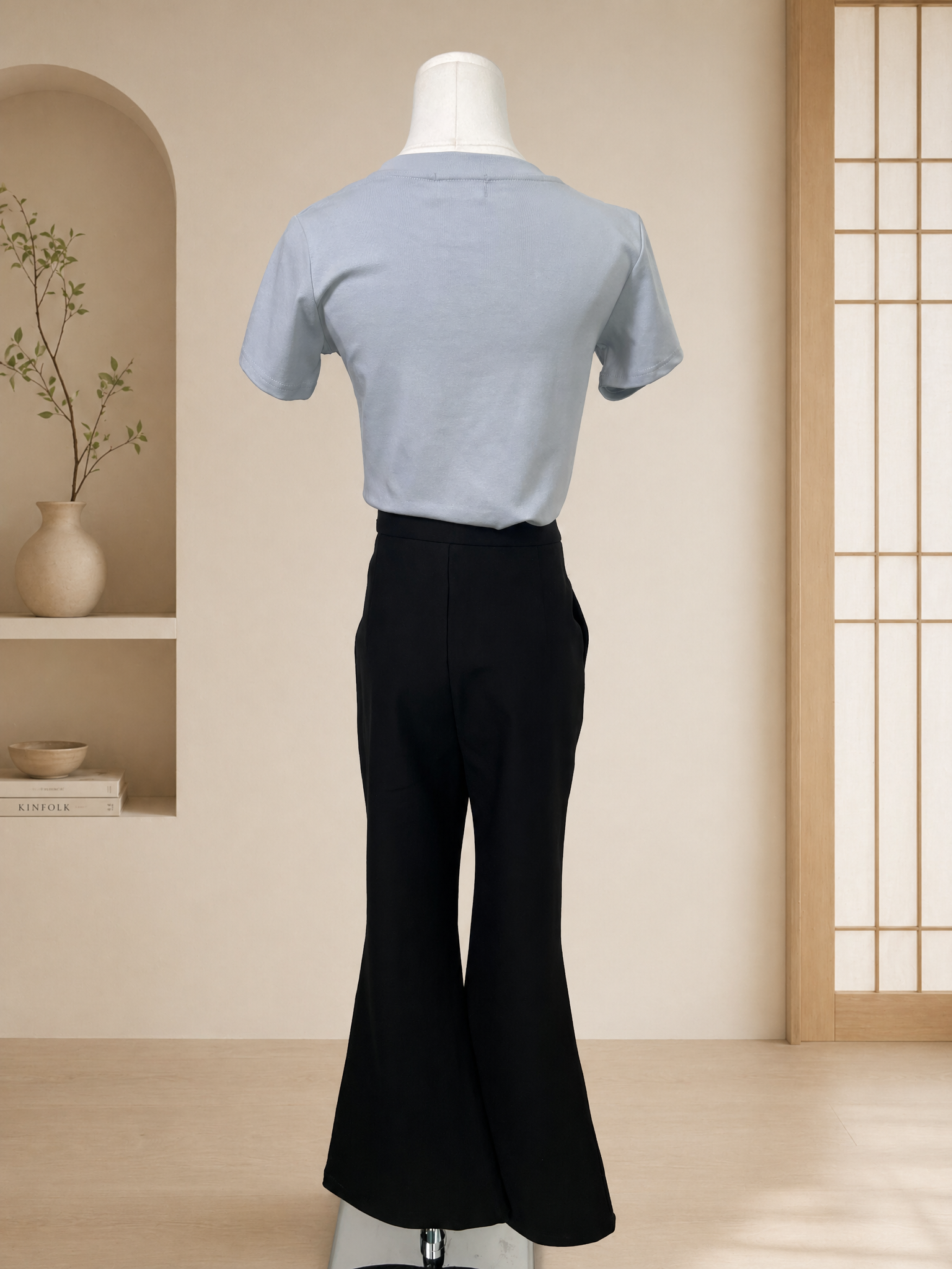 【LBP独家】气质百搭款显瘦微喇高腰长裤 (P40243)