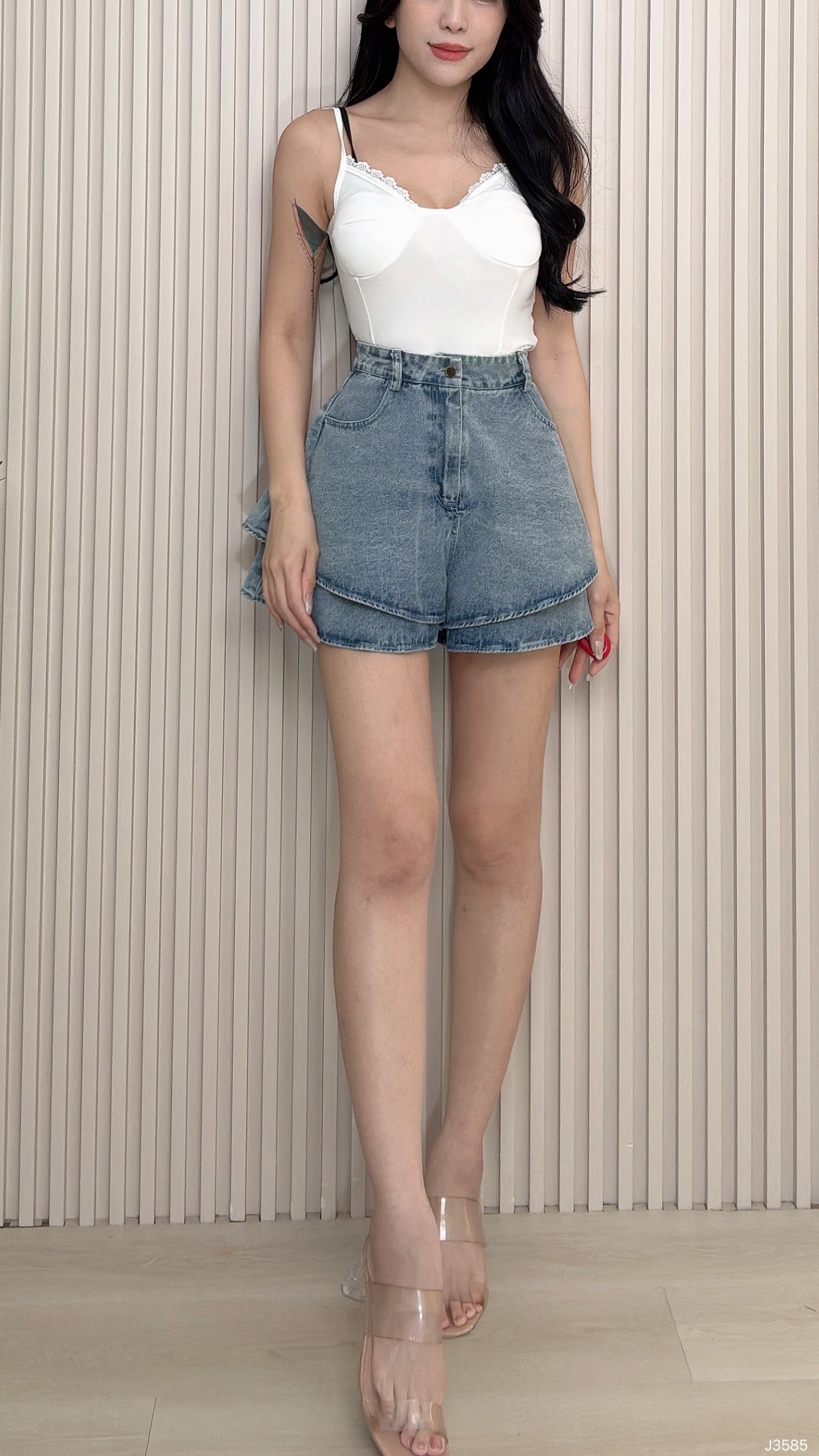 百搭假两件荷叶边阔腿高腰短裤 (J3585)