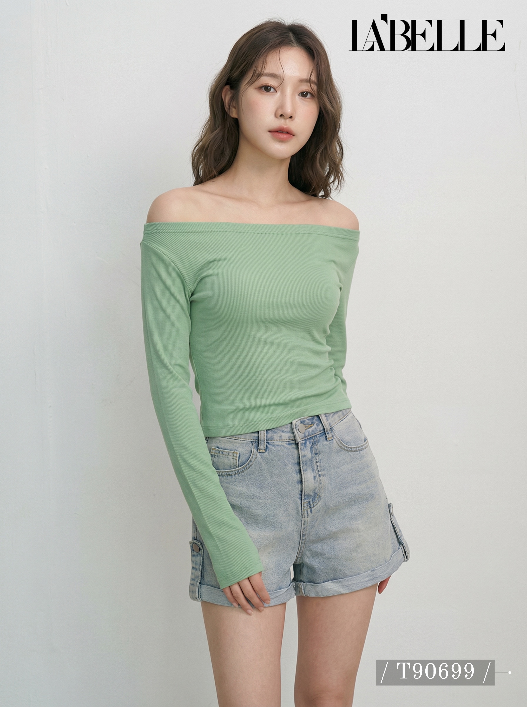 纯欲一字肩露锁骨长袖上衣 (T90699)