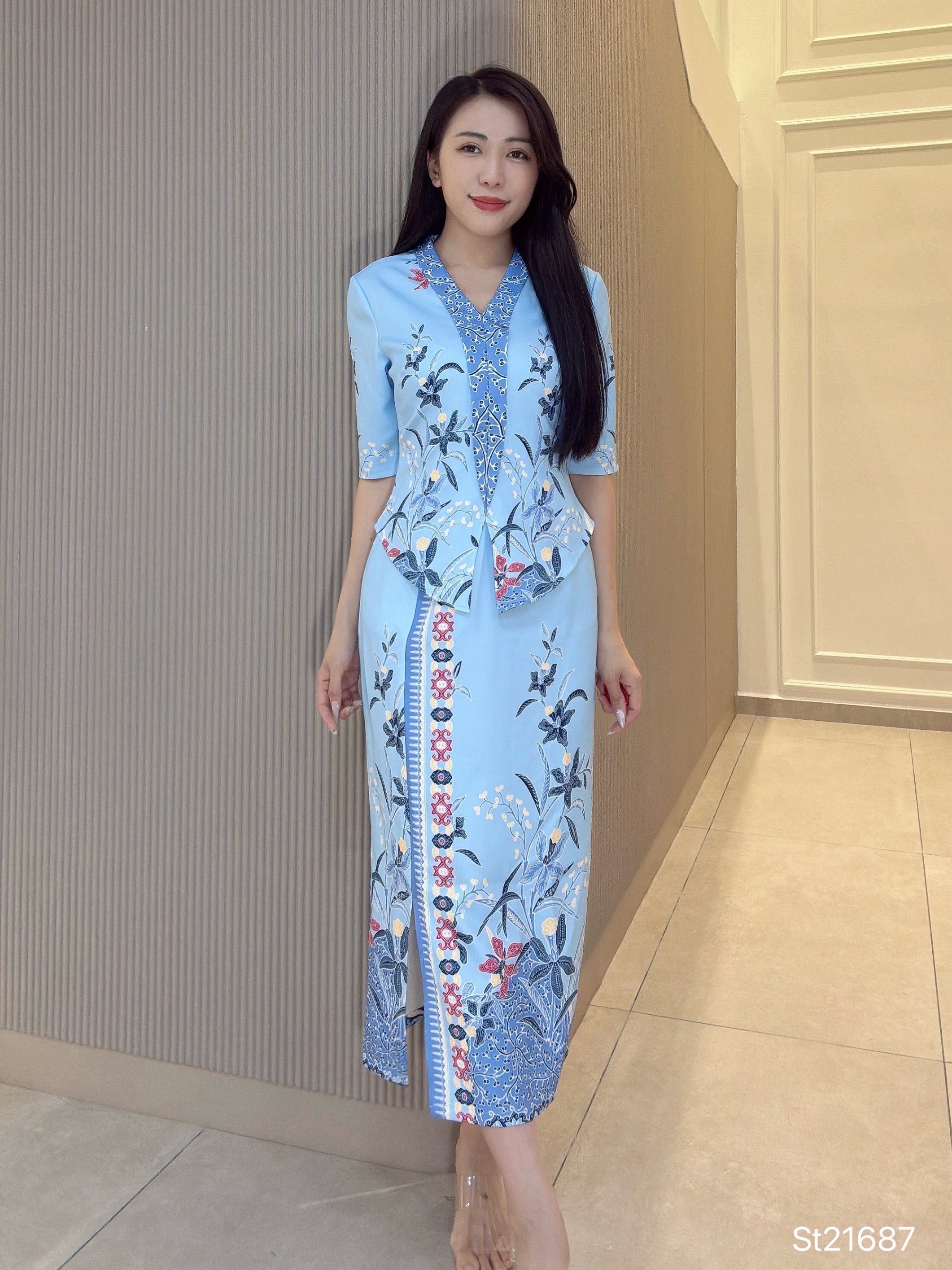 现代娘惹V领交叠印花设计连身裙 (ST21687)