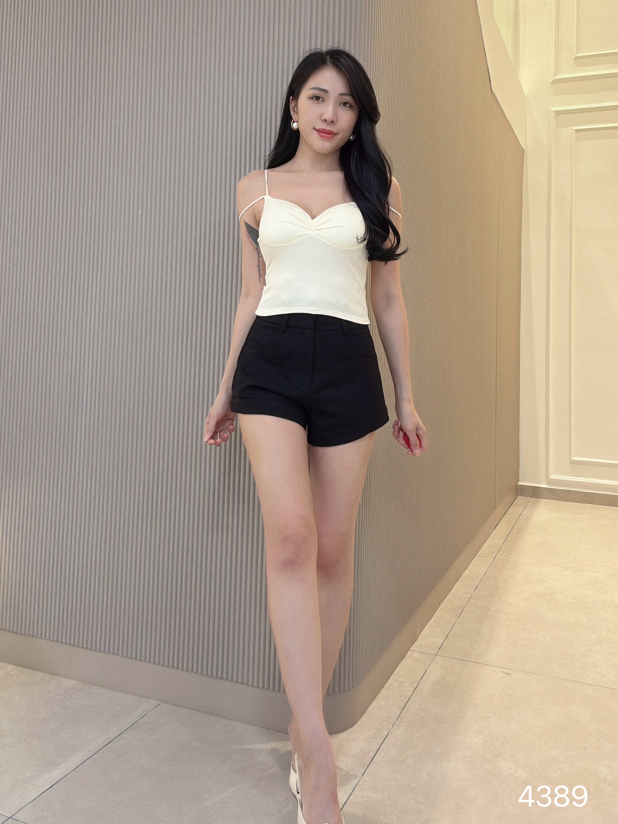 性感V领交叉美背设计细带内搭 (4389)