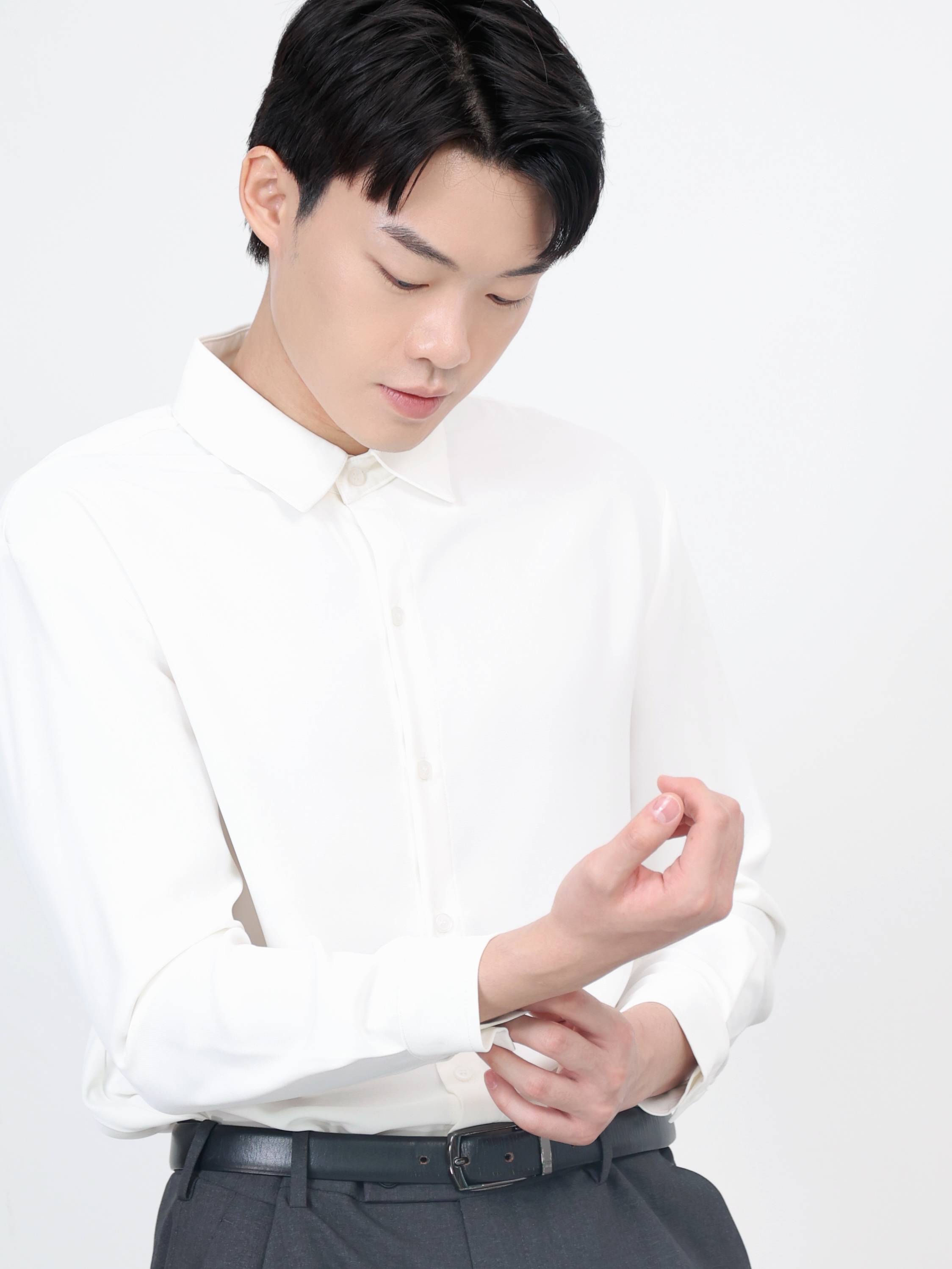 【STICKMEN】Elite 高级感纯色透气长袖上衣 (SM100102 WHITE)-La'Belle Fashion Boutique Sdn Bhd