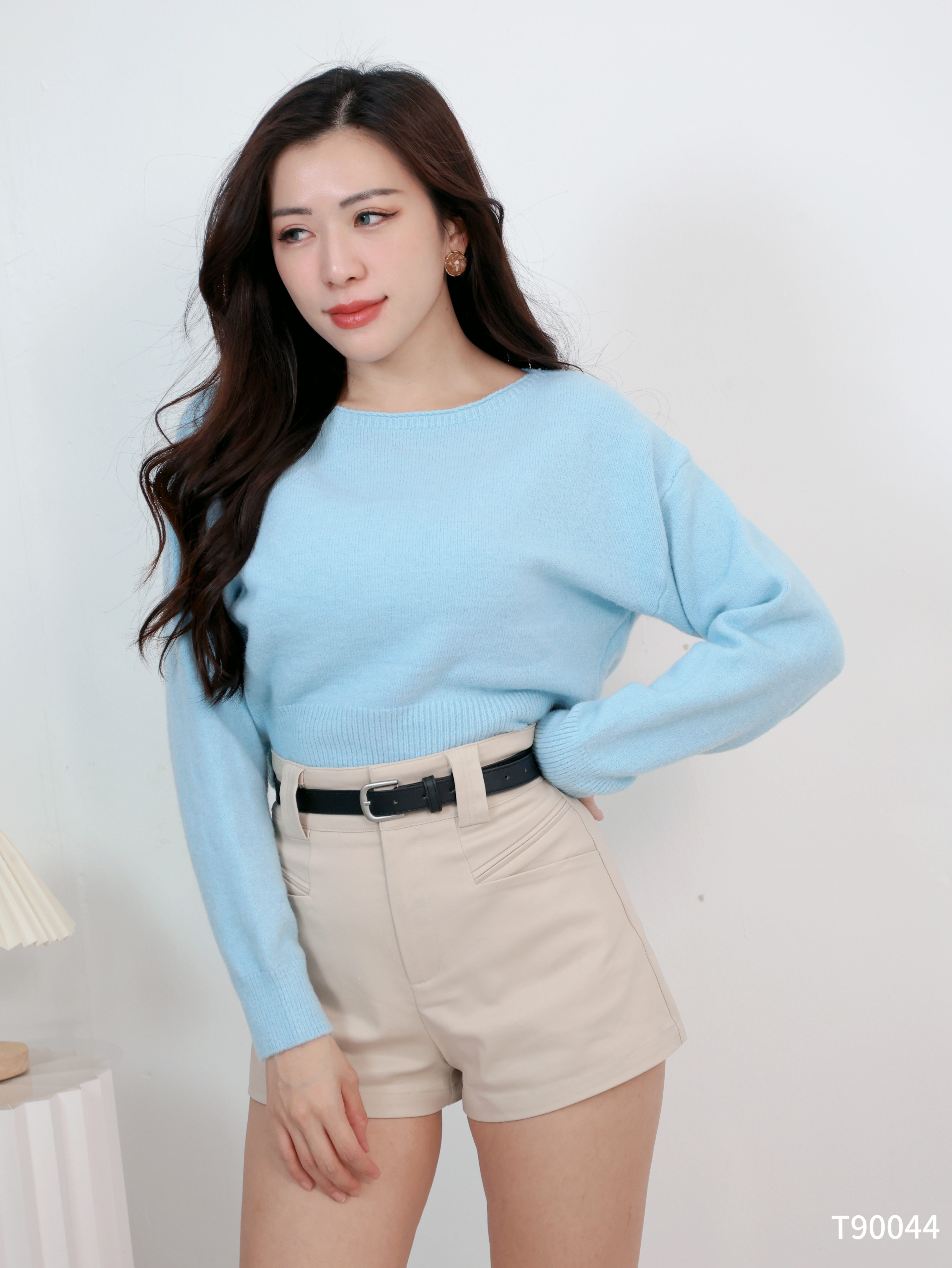 慵懒风宽领束腰长袖上衣 (T90044)