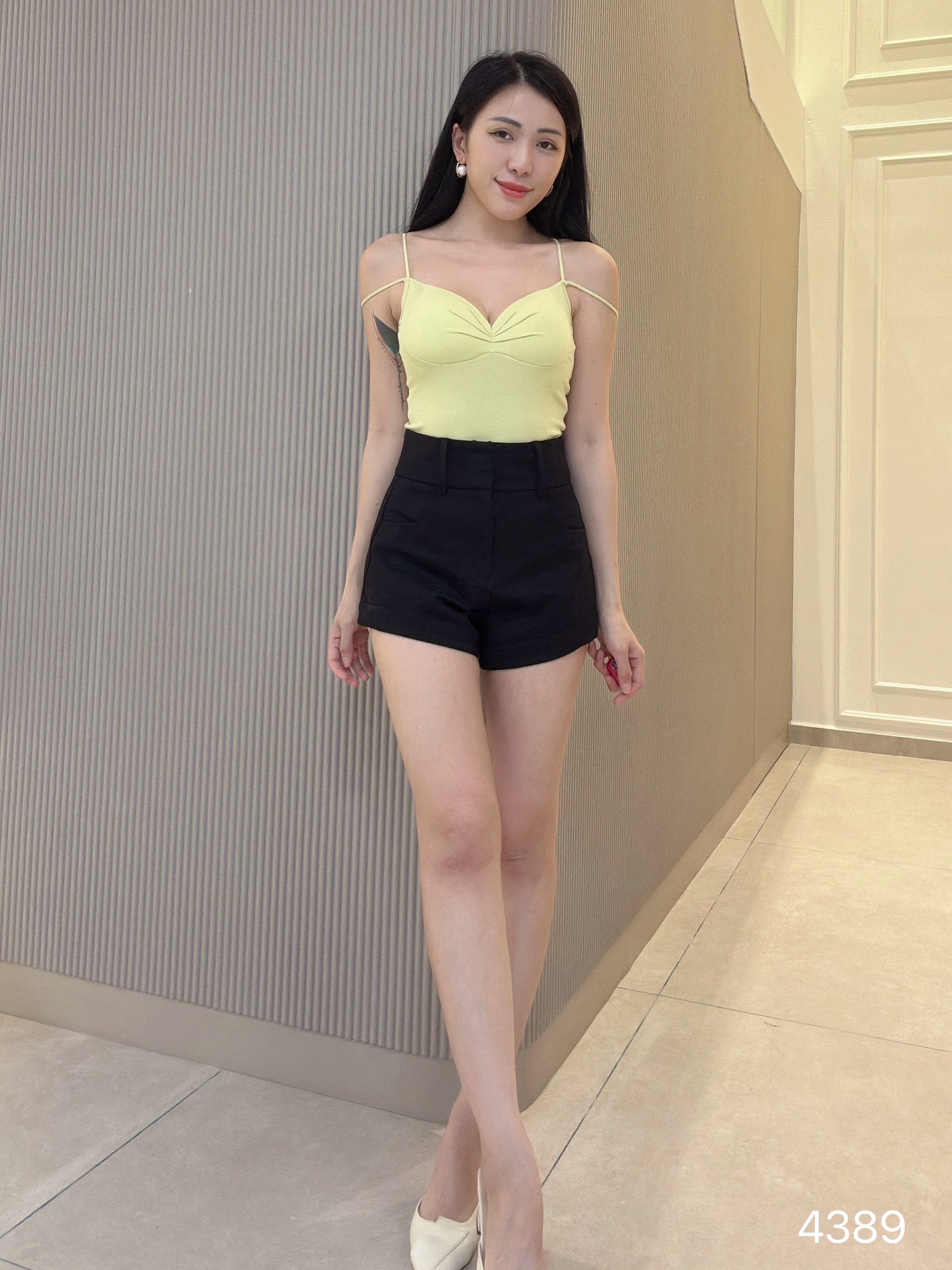 性感V领交叉美背设计细带内搭 (4389)