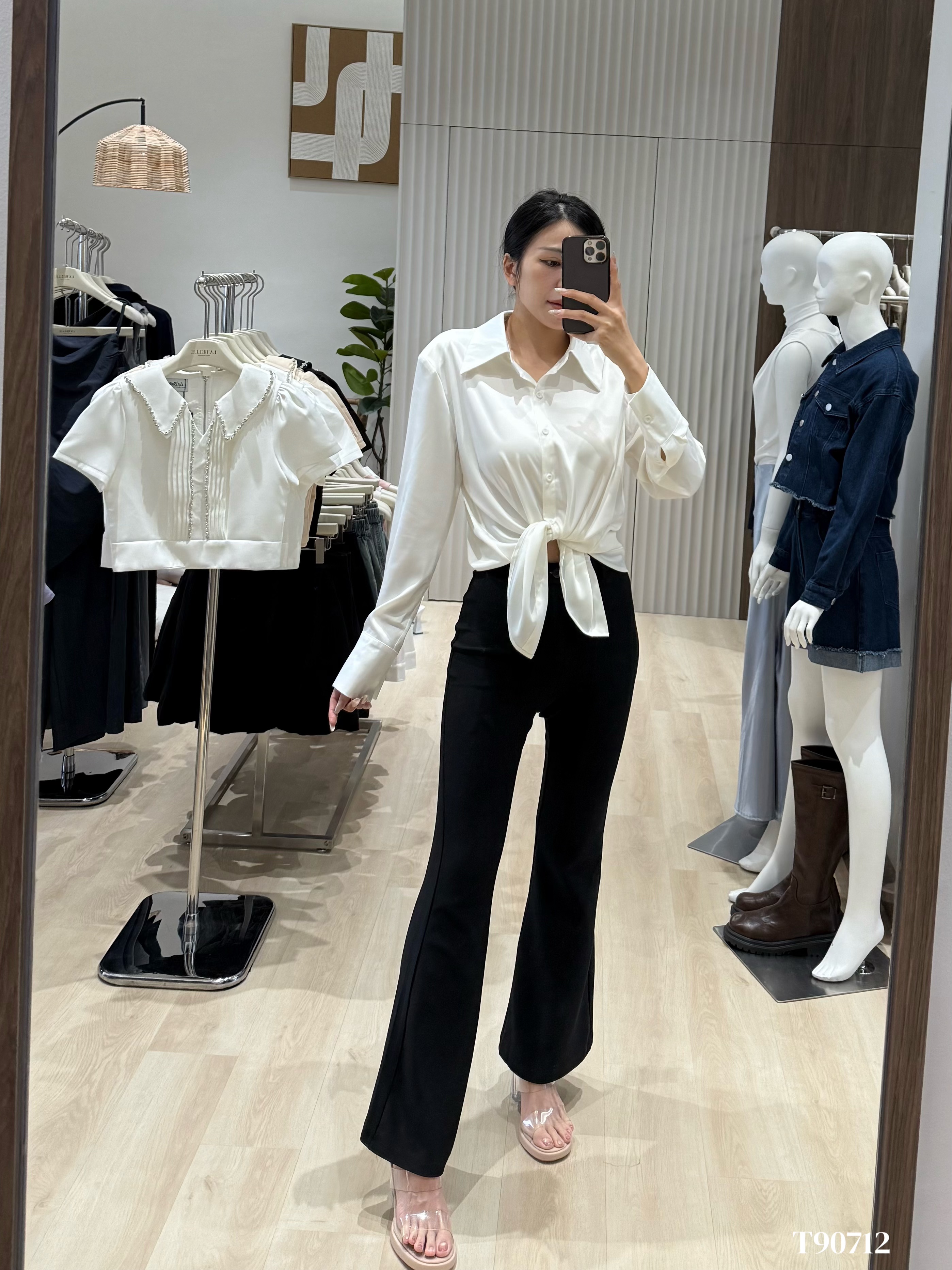 高端OL风撞色翻领设计长袖上衣 (T90712)