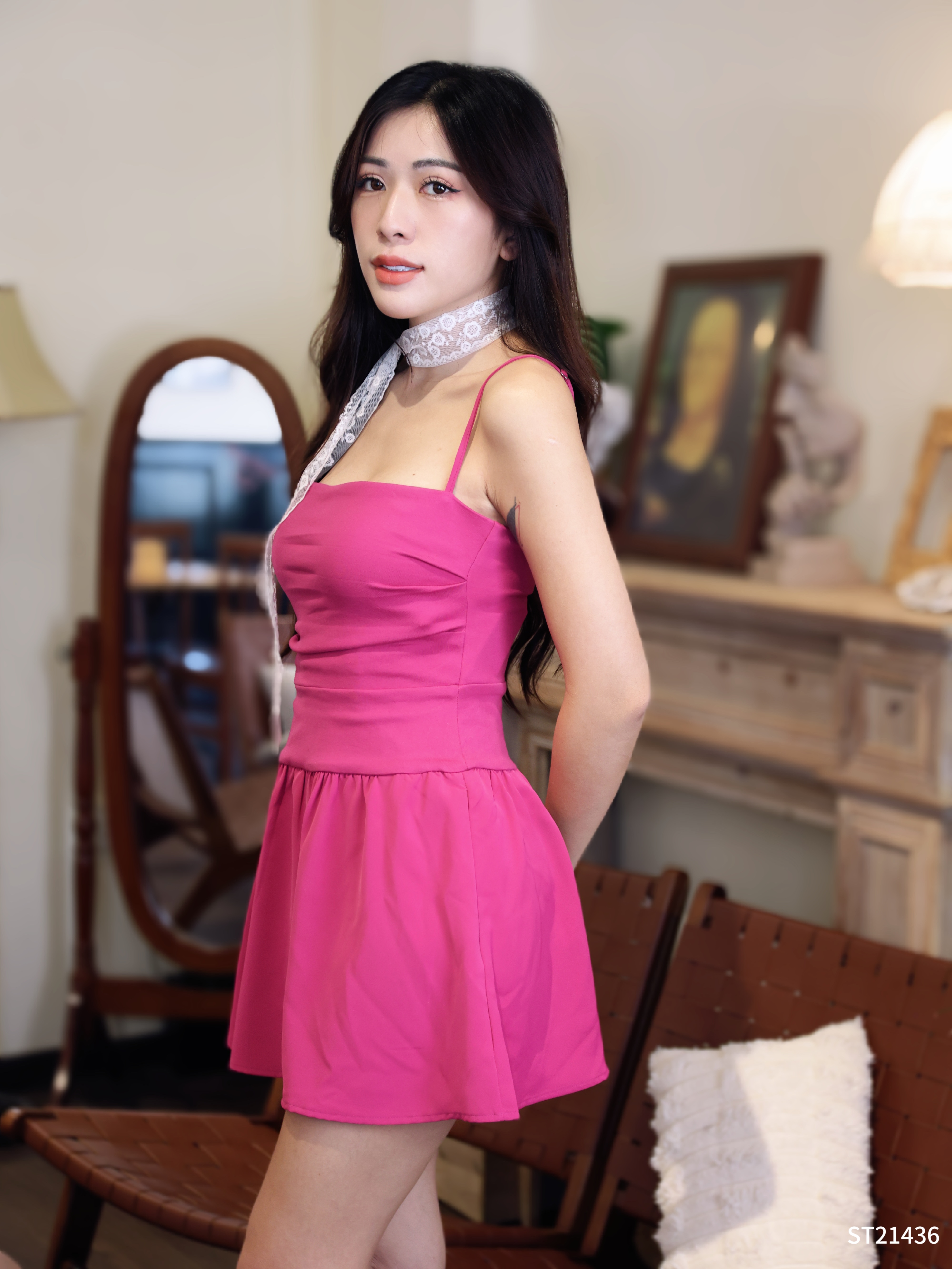 【LBP独家】时尚甜美褶皱设计吊带连身裤裙 (ST21436)