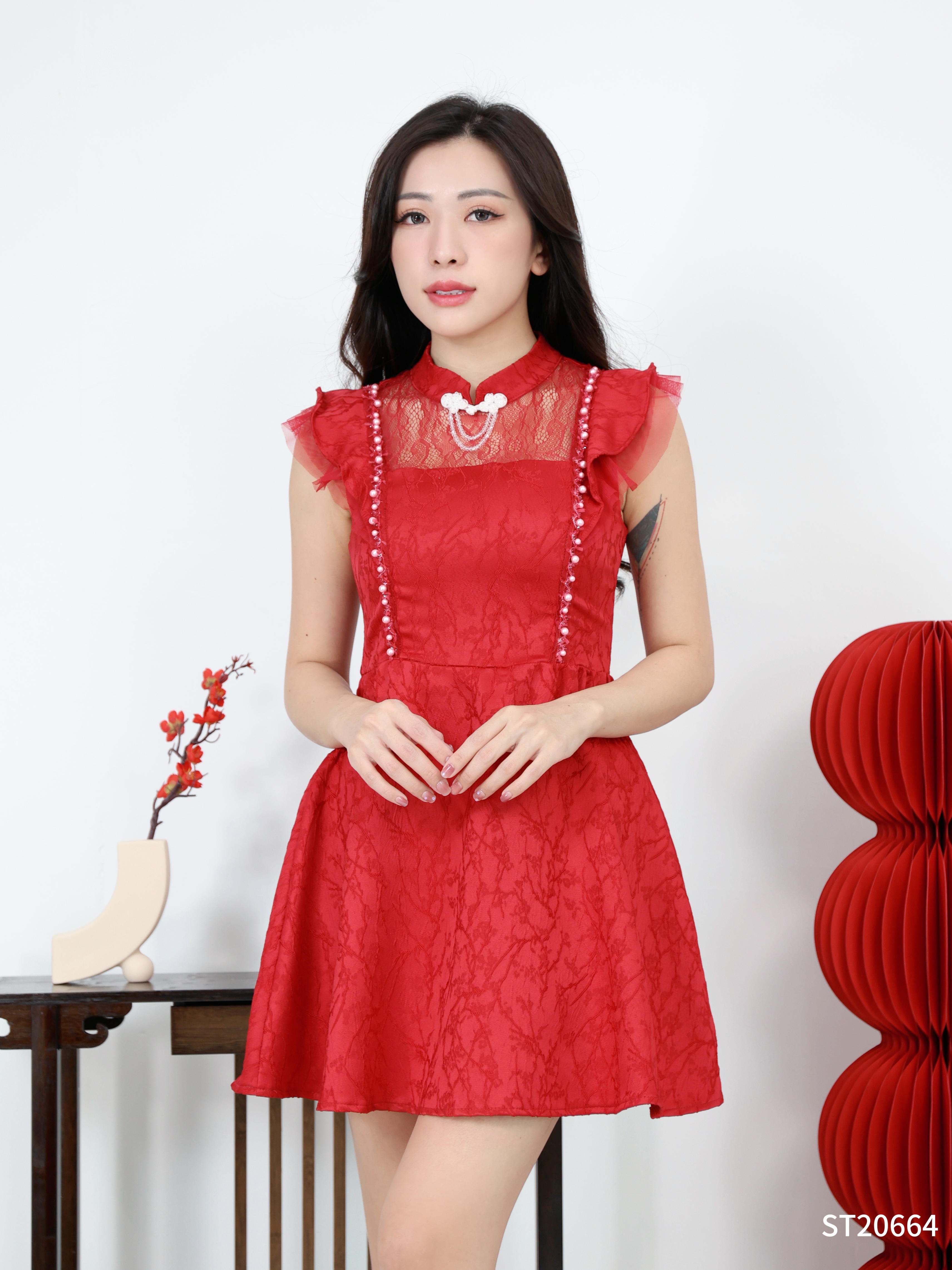 【LBP独家】法式珍珠拼接蕾丝设计改良版旗袍连身裙（ST20664）