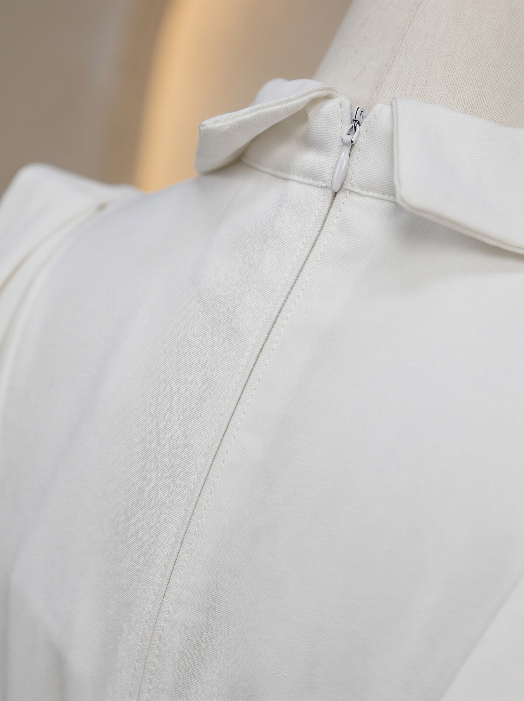 气质A字裙摆系带设计连身裙 (ST21627)