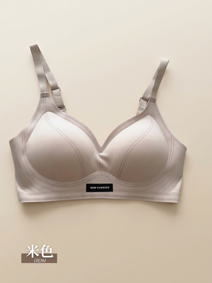 【预购PRE-ORDER】 无感衬托舒适聚拢内衣(4384)