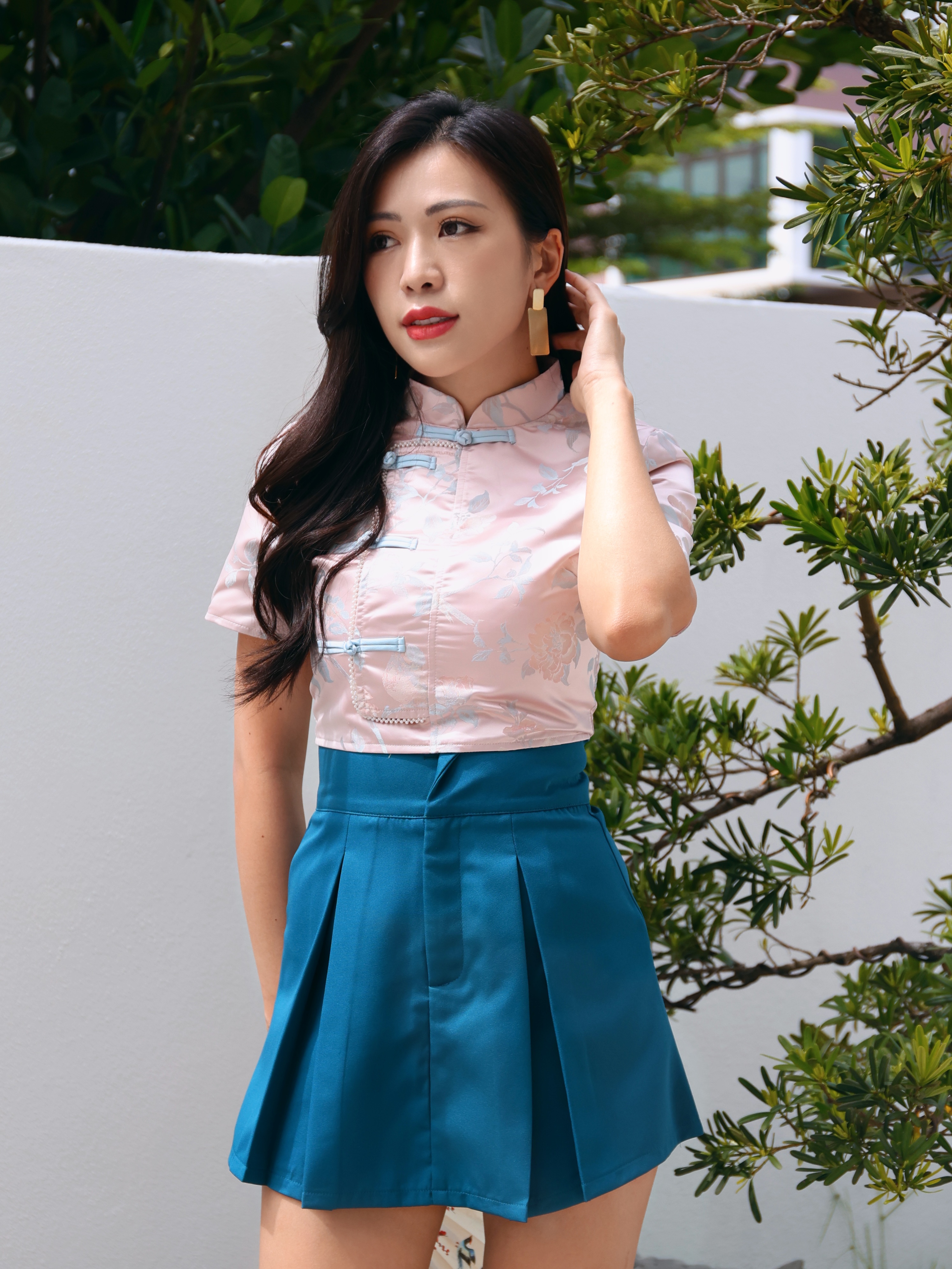 【LBP GXFC 独家新年系列】时尚国风盘扣设计旗袍上衣 (T90240)-La'Belle Fashion Boutique Sdn Bhd