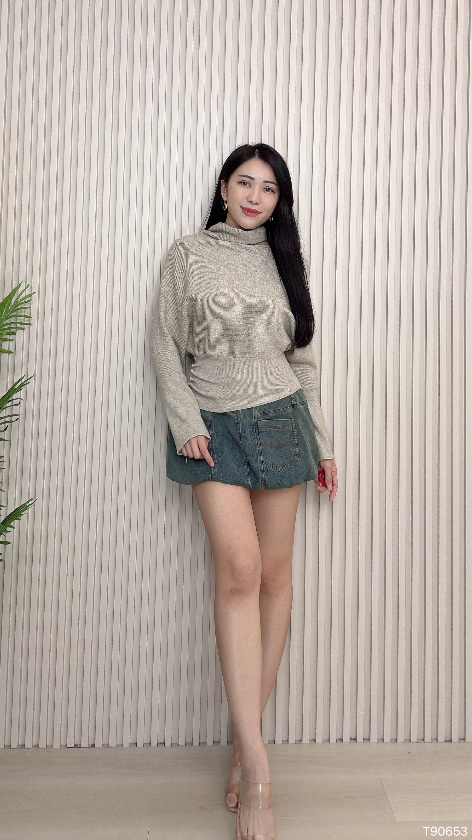 赫本风高领蝙蝠袖设计上衣 (T90653)