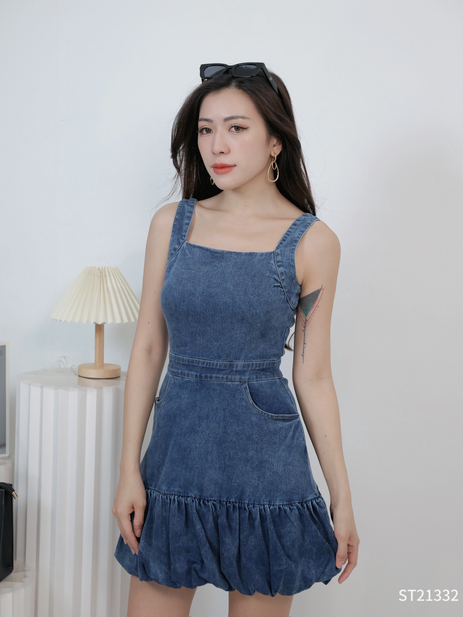 港风下摆花苞设计吊带连身裤裙 (ST21332)