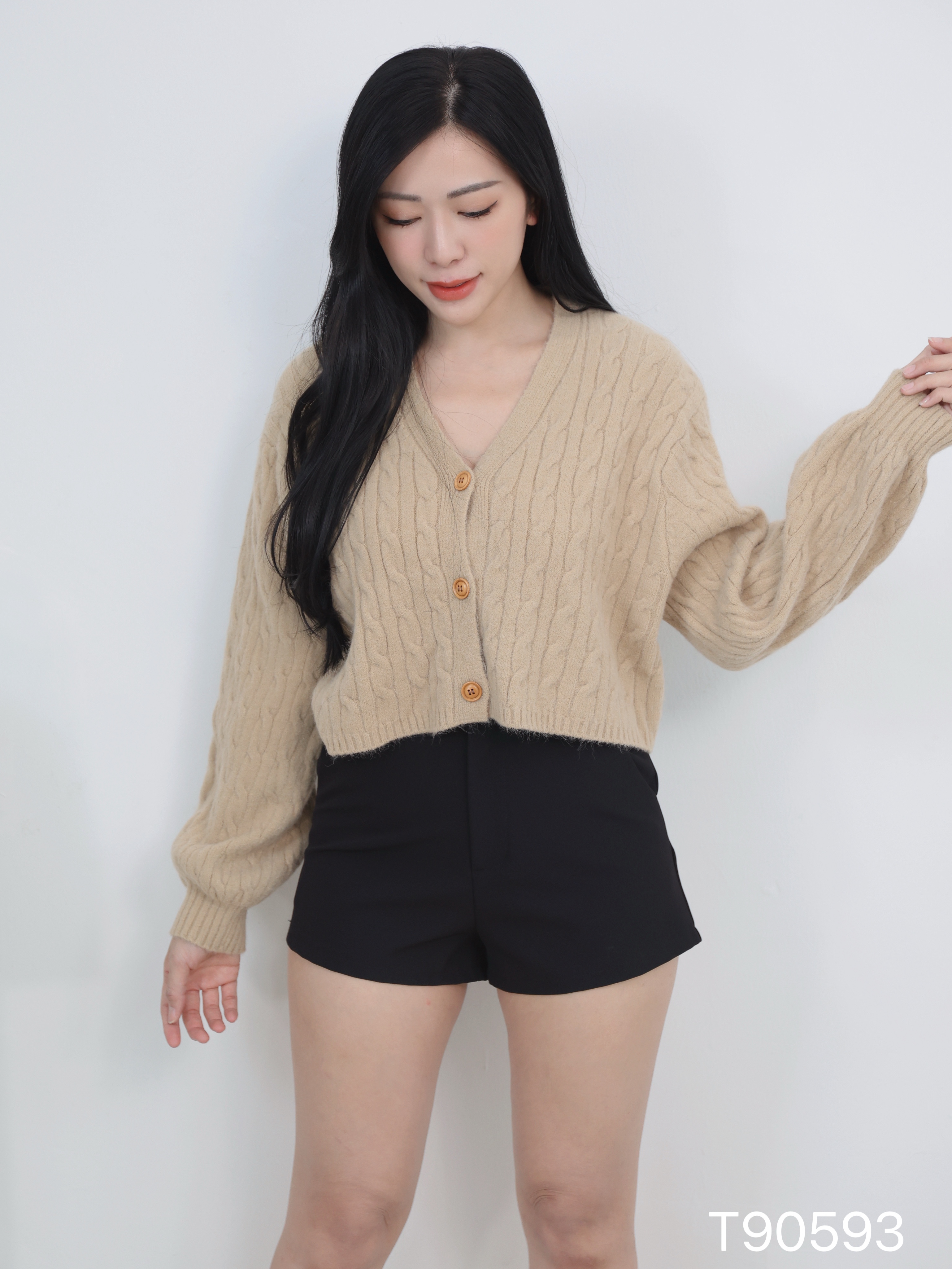 韩系纯色V领宽松长袖上衣 (T90593)