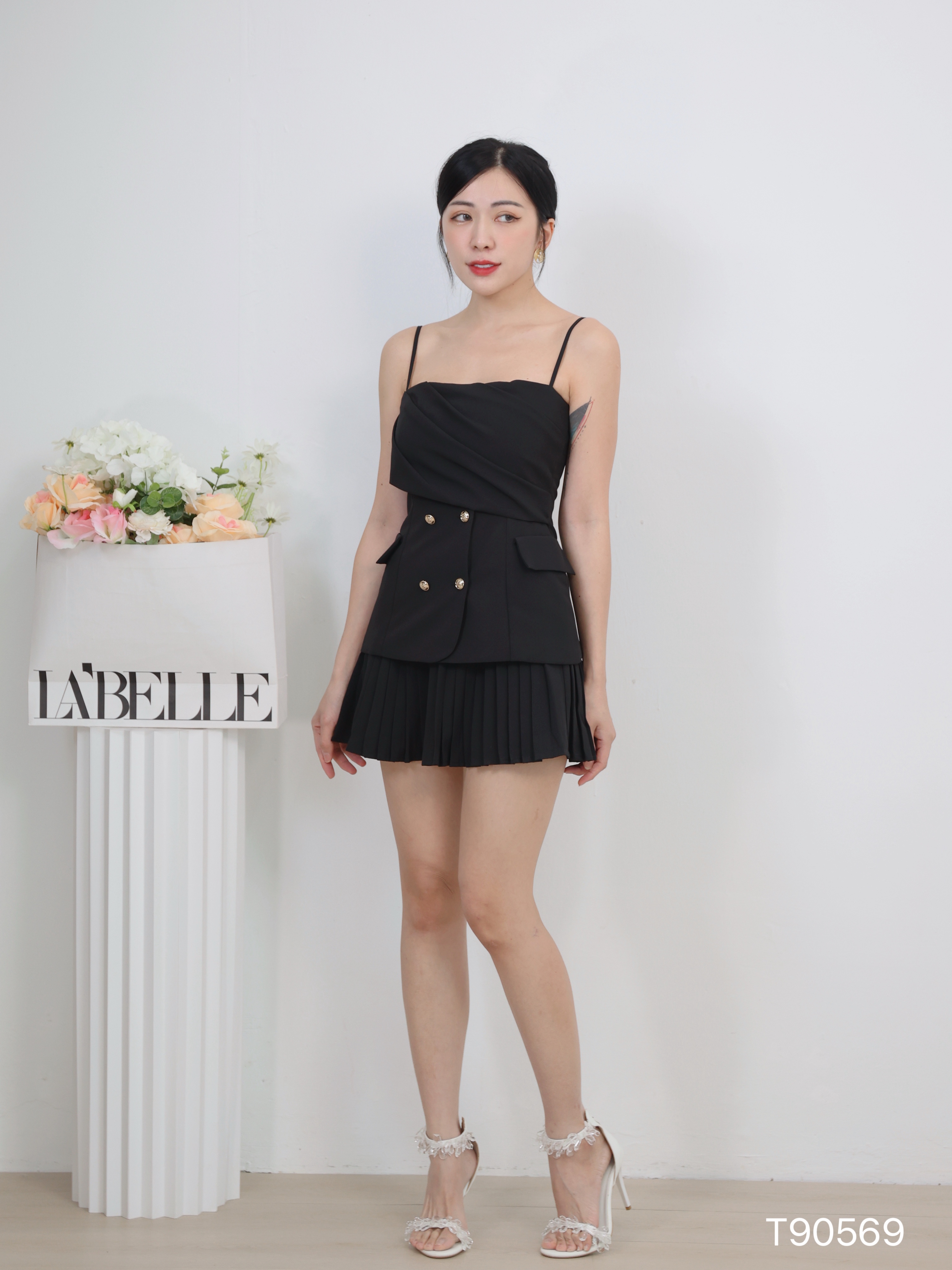 【LBP独家】高级感褶皱设计抹胸吊带上 (T90569)