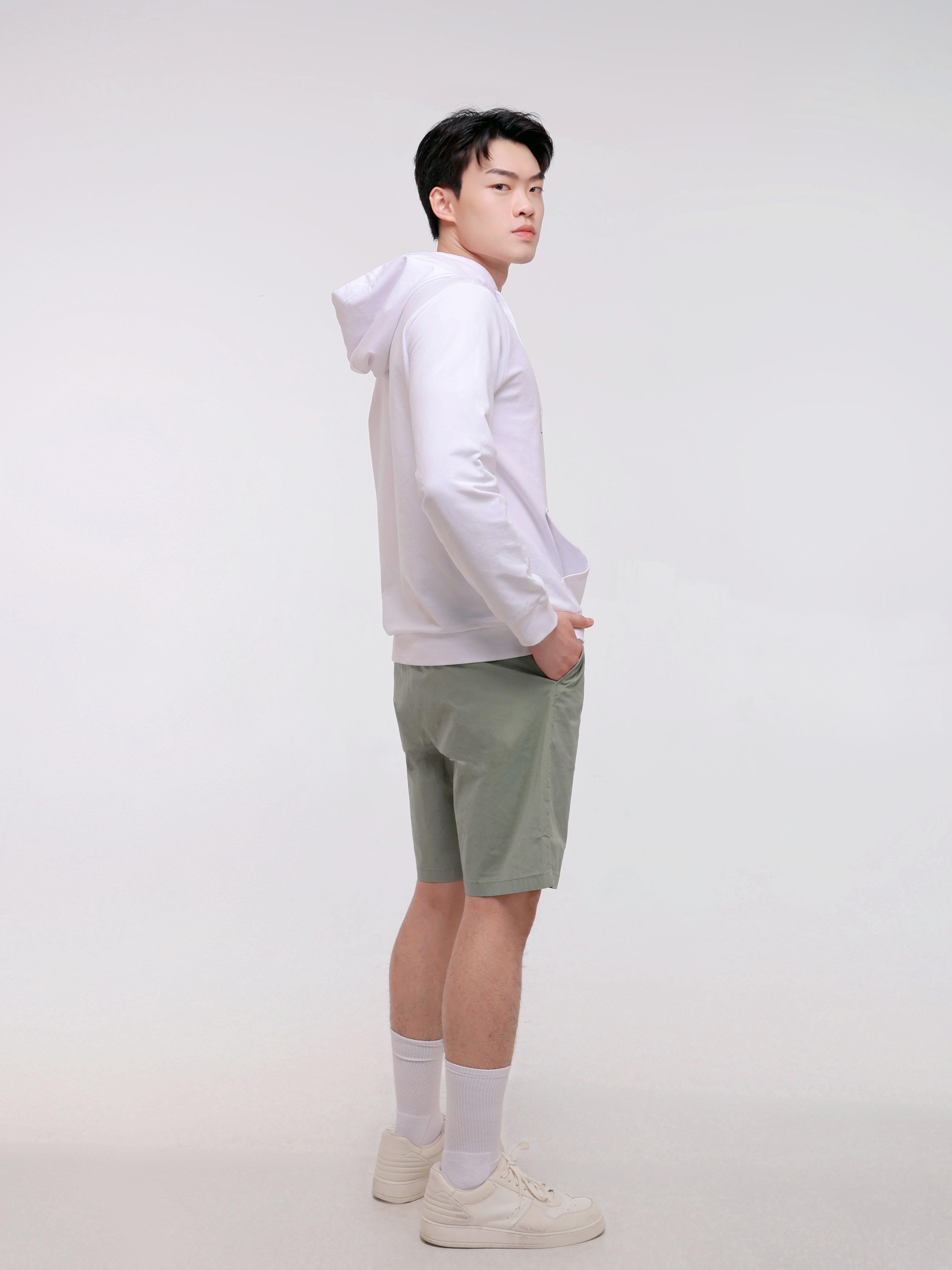 Regular Solid Colour Hoodie with "KEEP MOVE" Logo Print (YS30116)