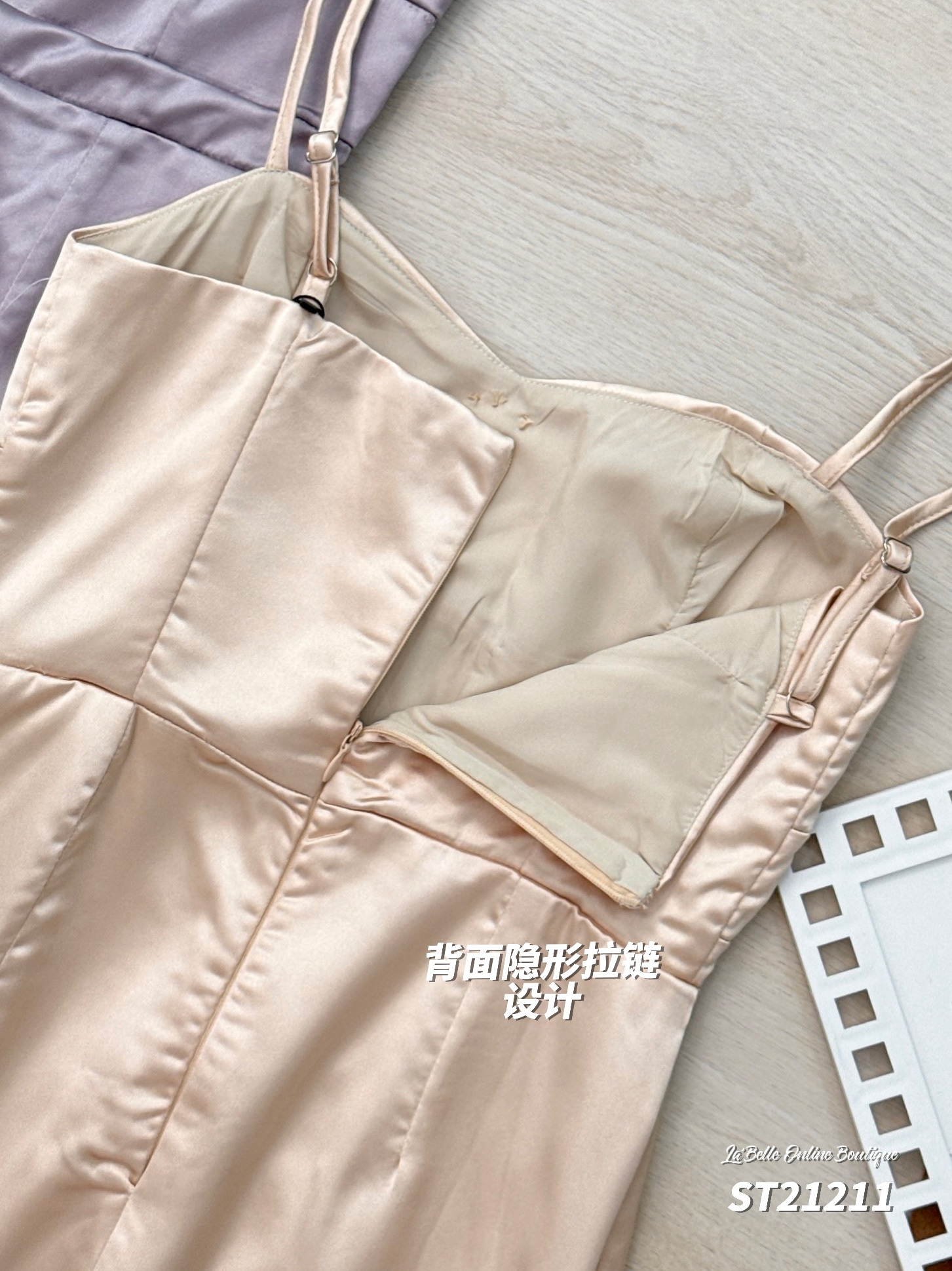 高级感蝴蝶结亮钻吊带连身裙 (ST21211) -特价-La'Belle Fashion Boutique Sdn Bhd