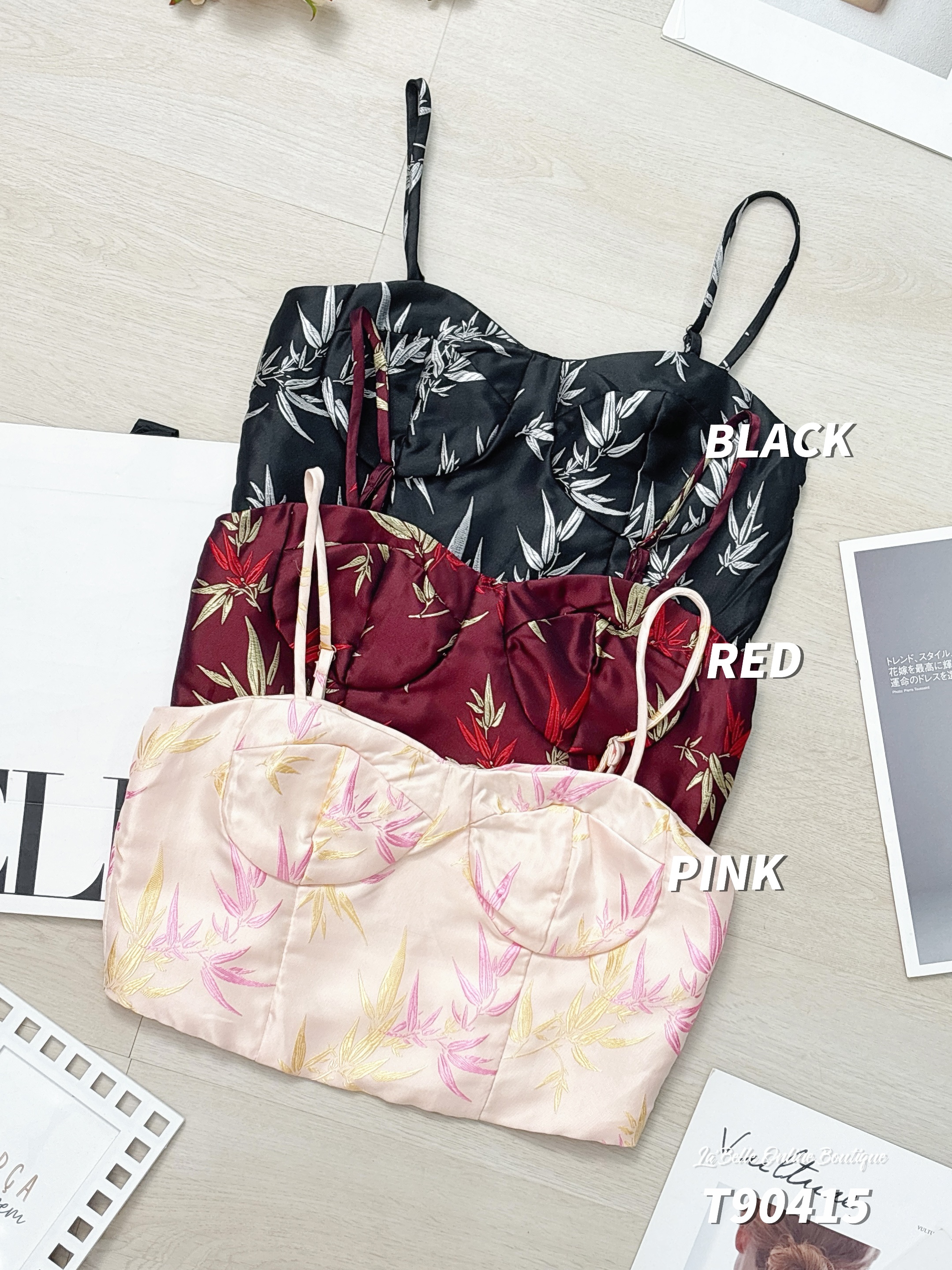 【LBP GXFC 独家新年系列】个性叶纹刺绣短版吊带旗袍上衣 (T90415) -特价-La'Belle Fashion Boutique Sdn Bhd