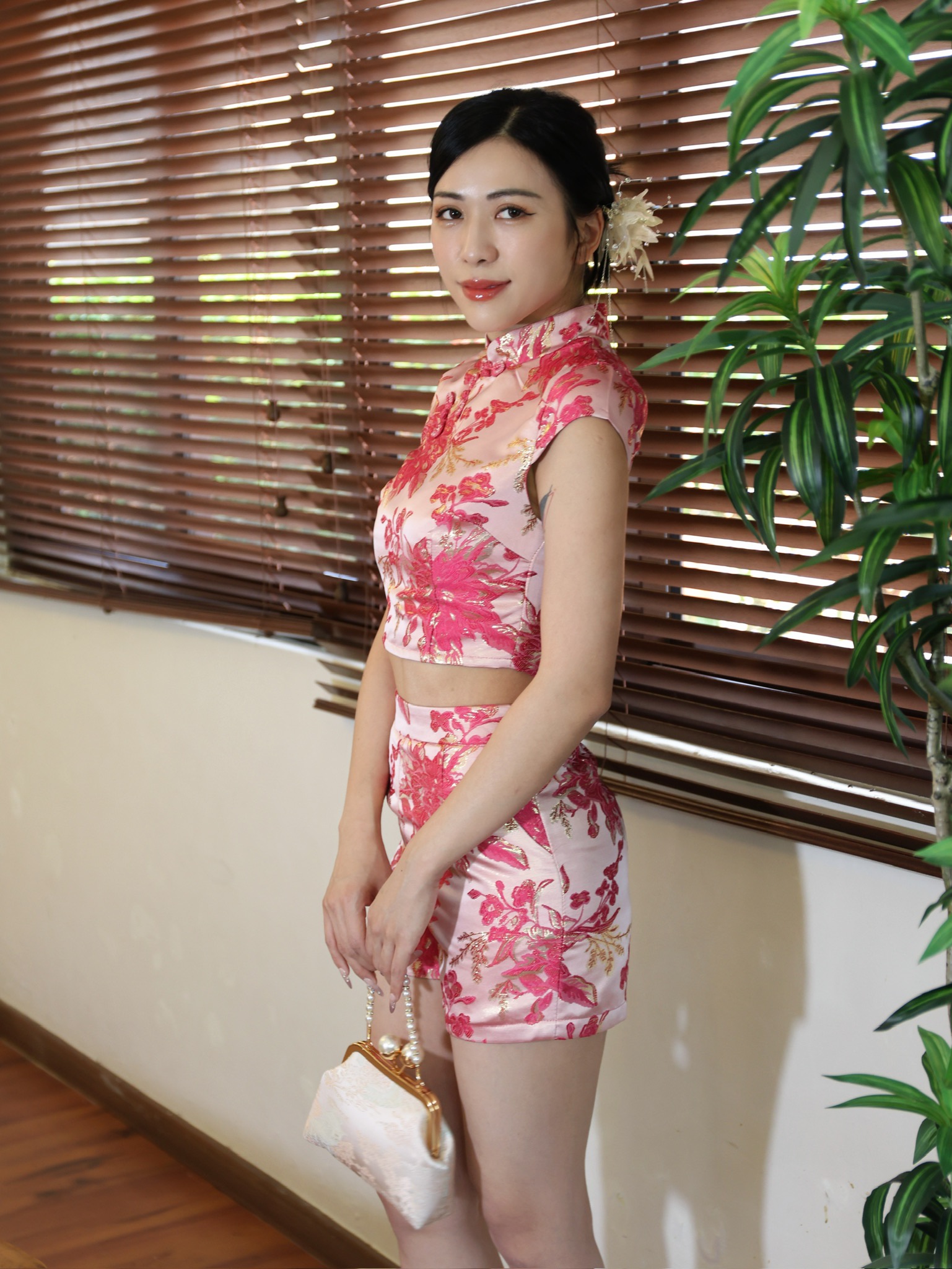 【LBP 独家新年系列】改良版减龄旗袍两件套 (ST21543)