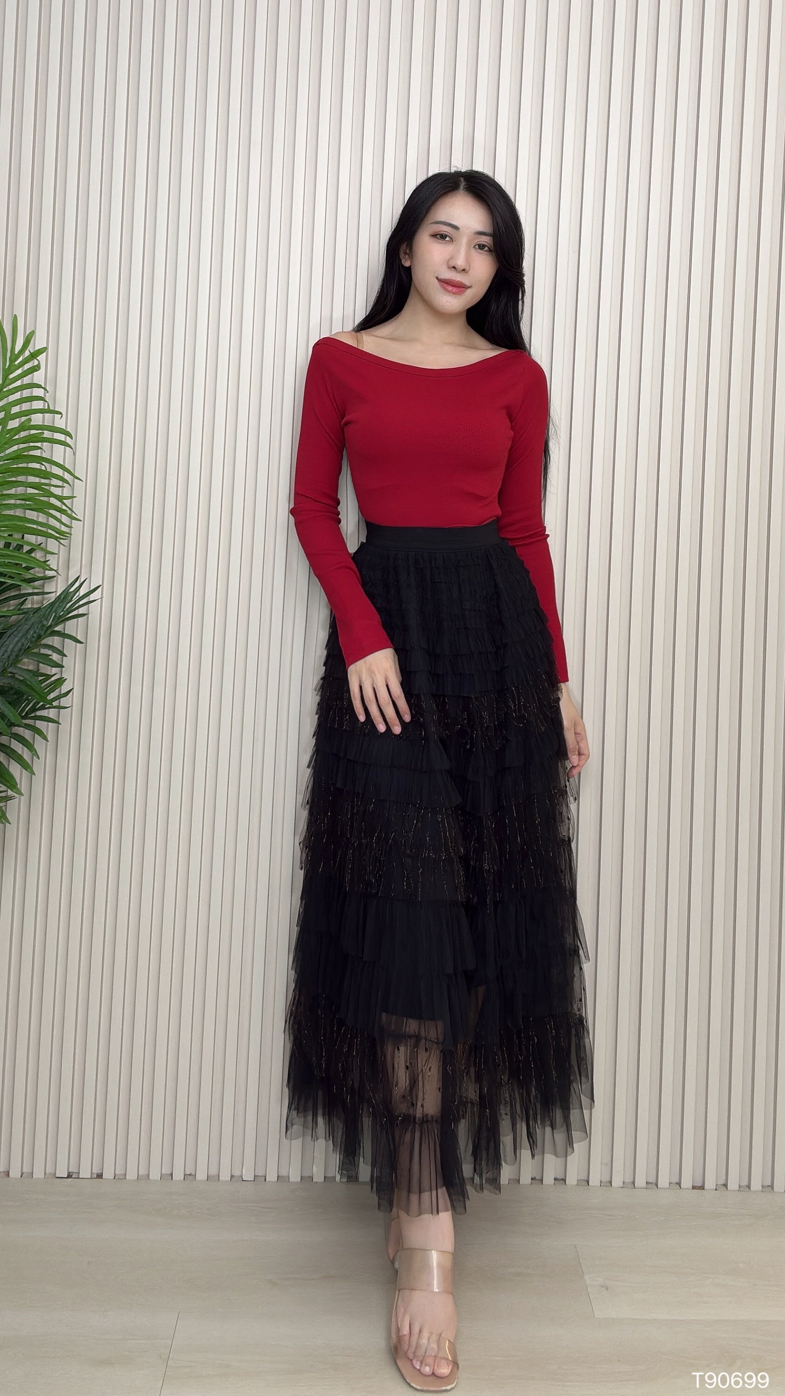 纯欲一字肩露锁骨长袖上衣 (T90699)