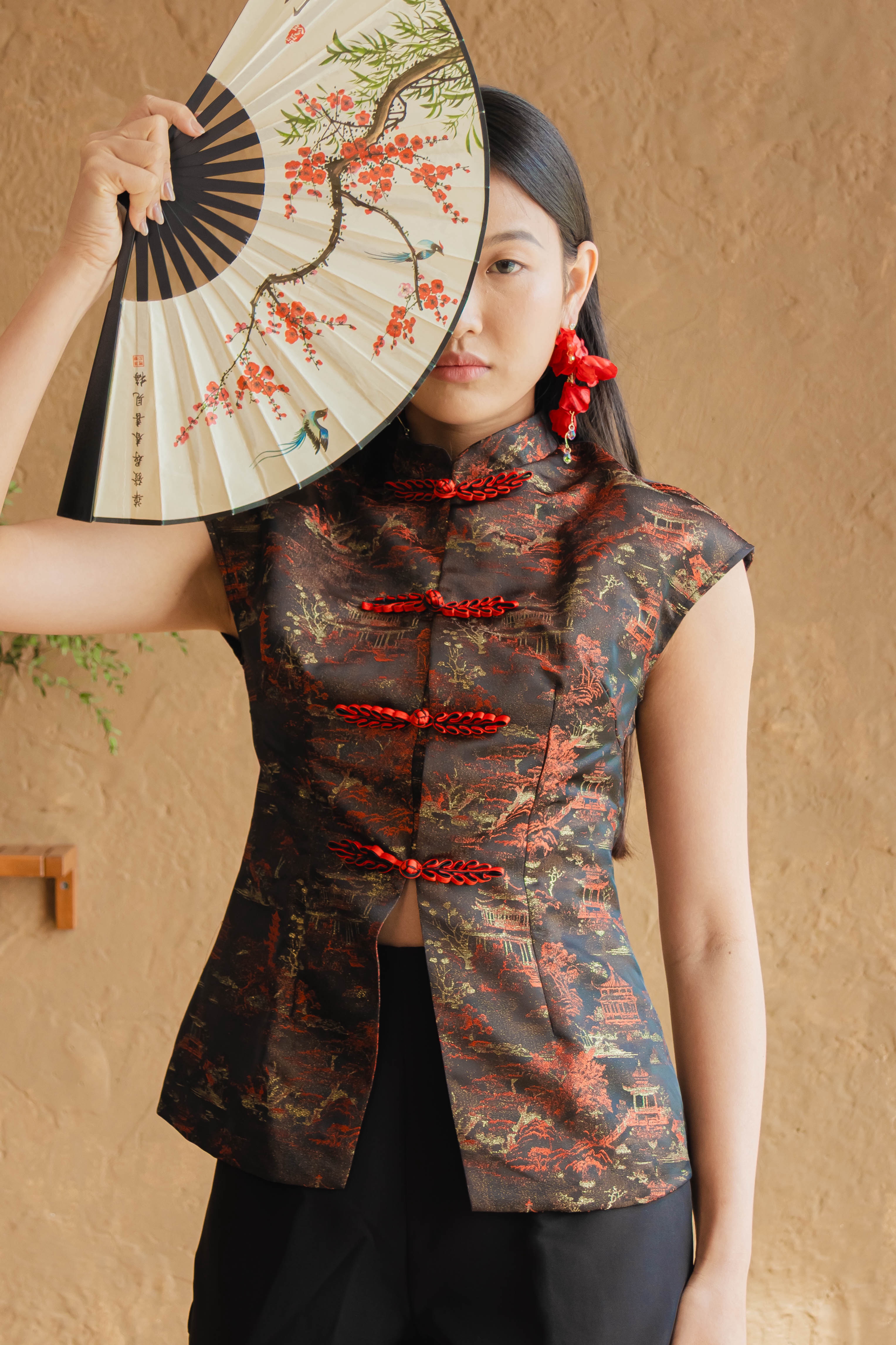 【上衣】【LBP 独家新年系列】独特新中式中长版无袖旗袍上衣 （T90647）