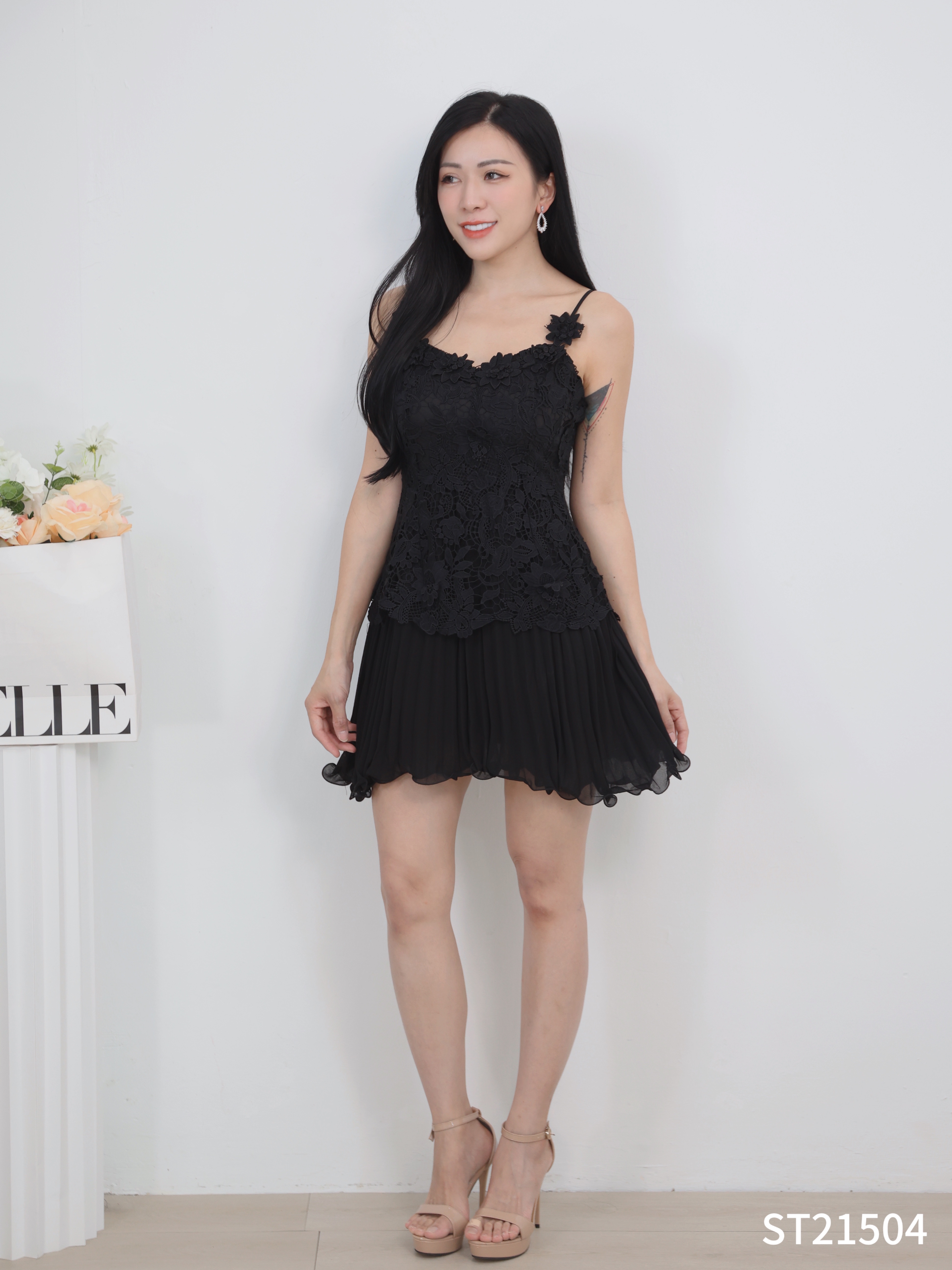 法式花朵蕾丝设计吊带连身裙 (ST21504)