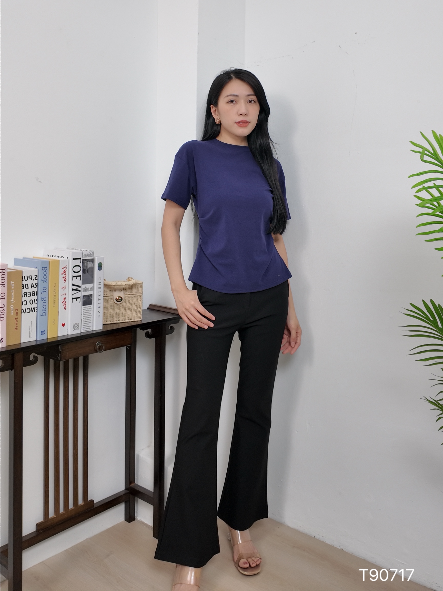 设计感褶皱后背开叉设计上衣 (T90717)