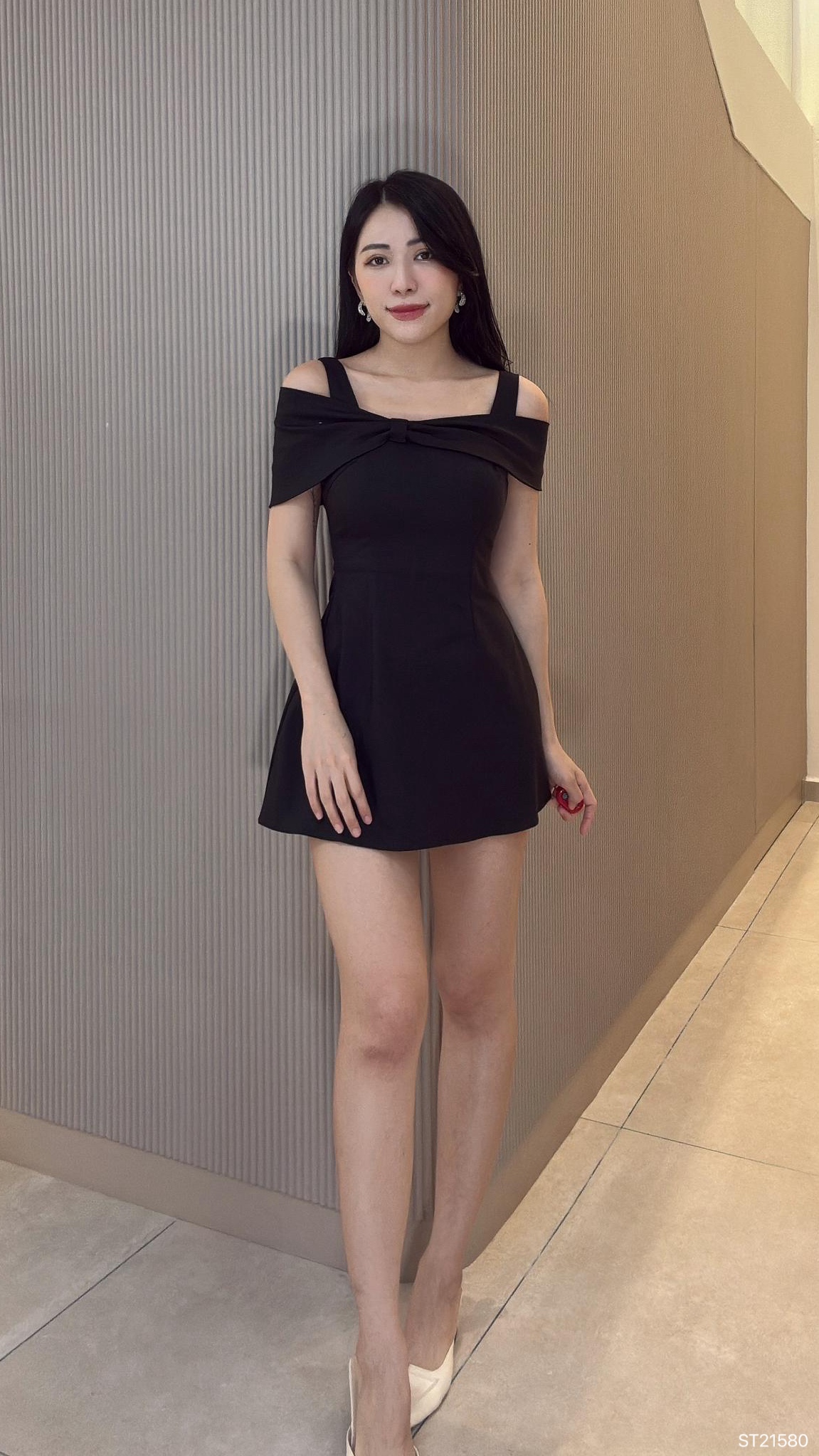 【LBP独家】甜美蝴蝶结设计显瘦连身裙 (ST21580)