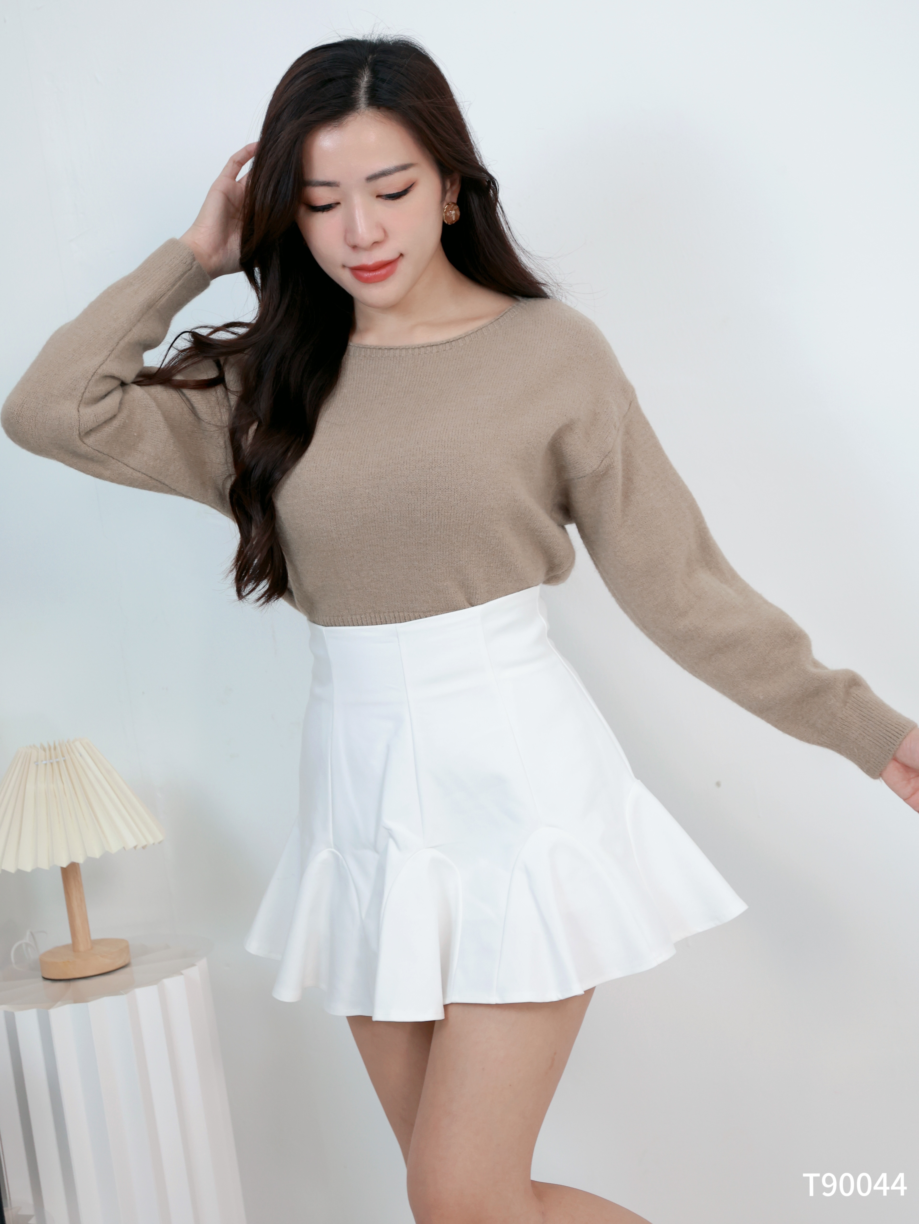 慵懒风宽领束腰长袖上衣 (T90044)