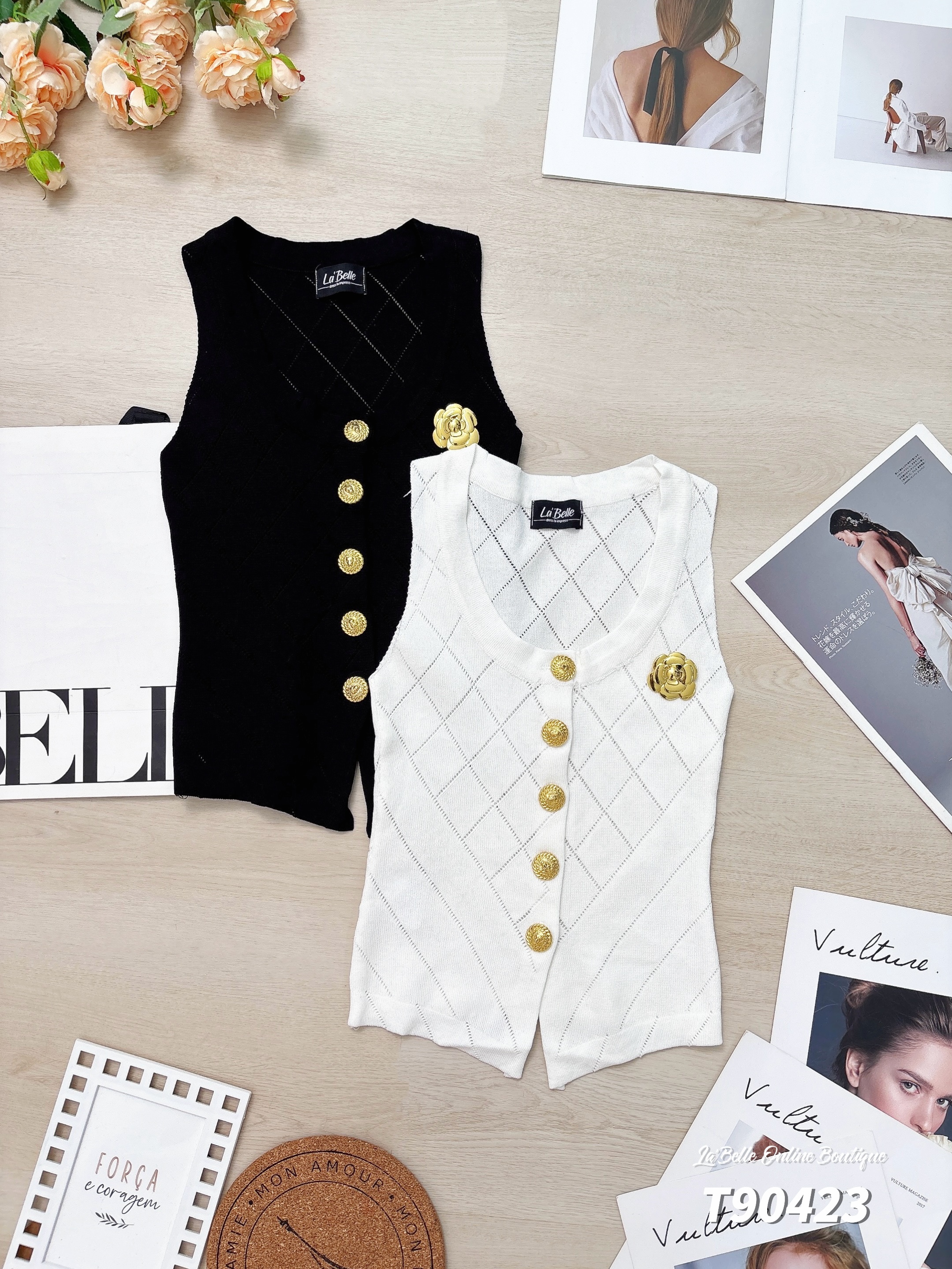 小香风立体花朵大U领设计无袖上衣 (T90423)