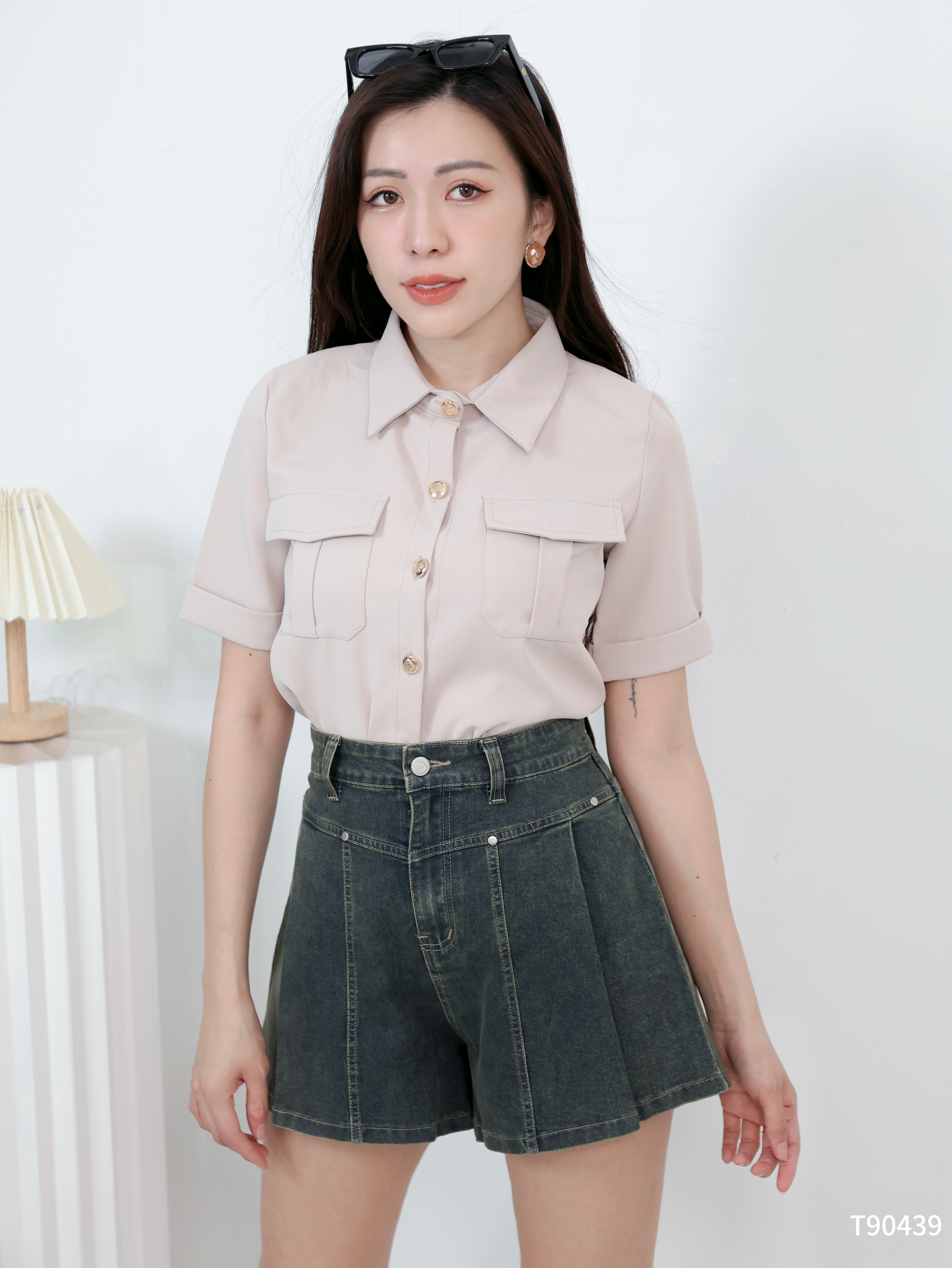 【LBP独家】时尚百搭翻领单排扣上衣（T90439）