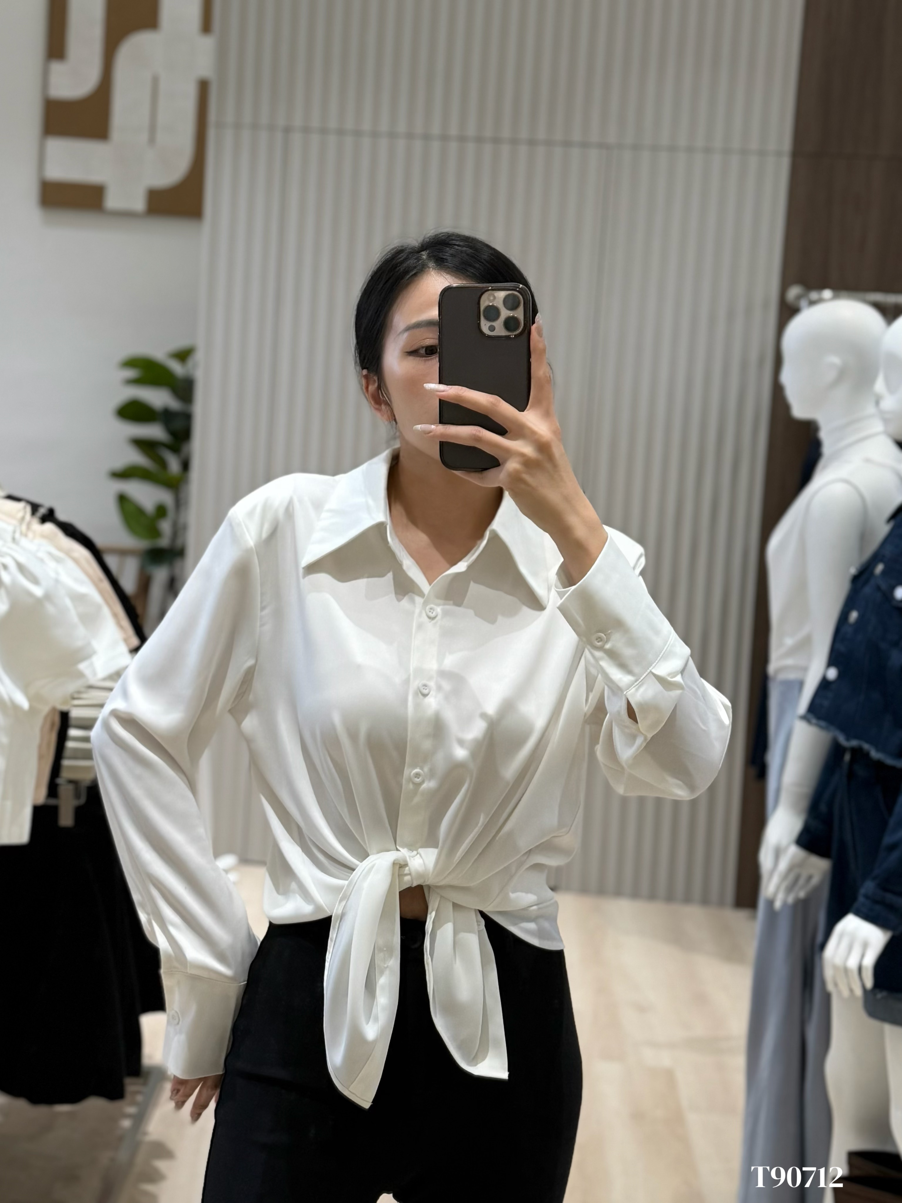 高端OL风撞色翻领设计长袖上衣 (T90712)