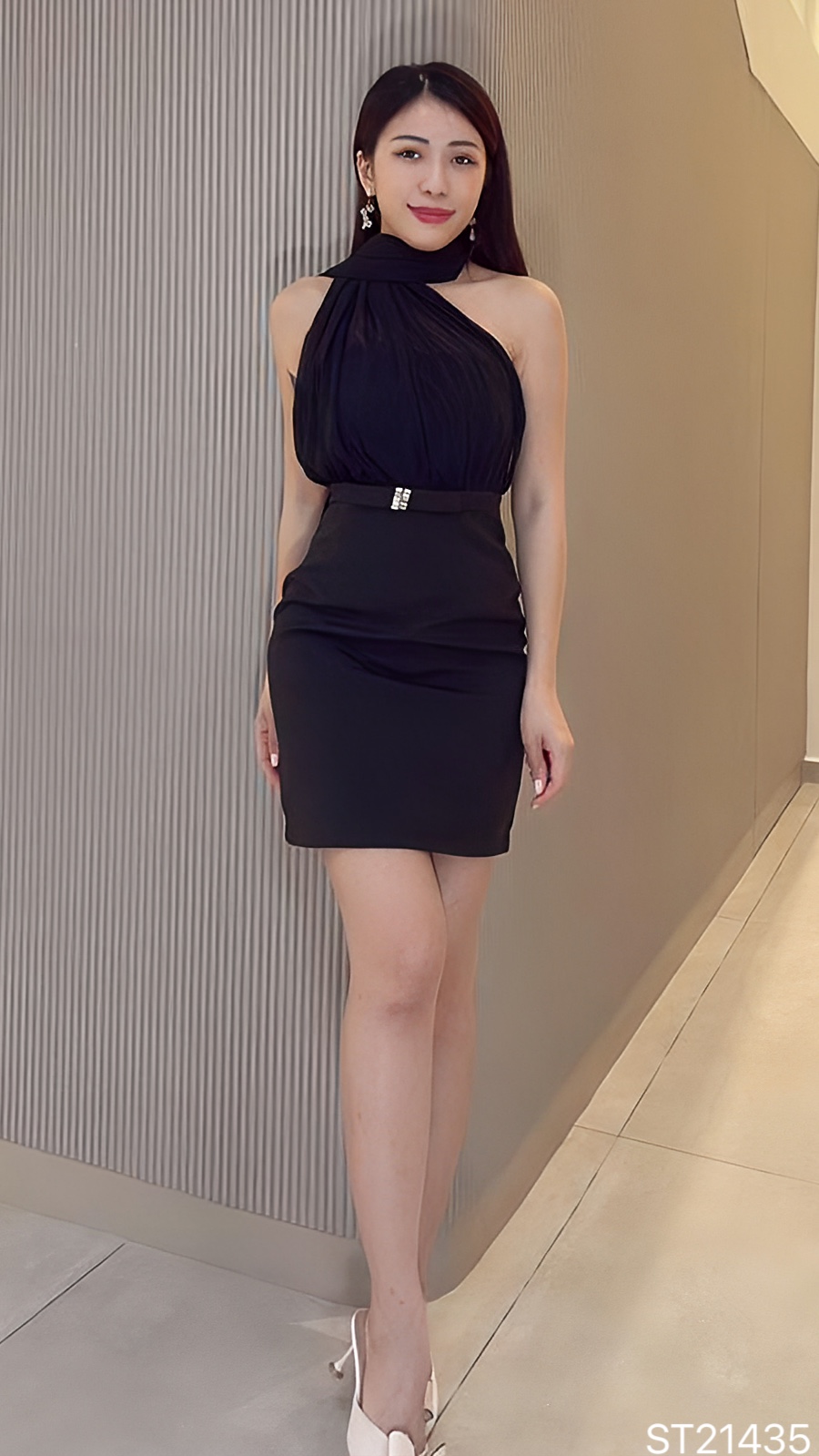 气质名媛风拼接设计挂脖连身裙 (ST21435)