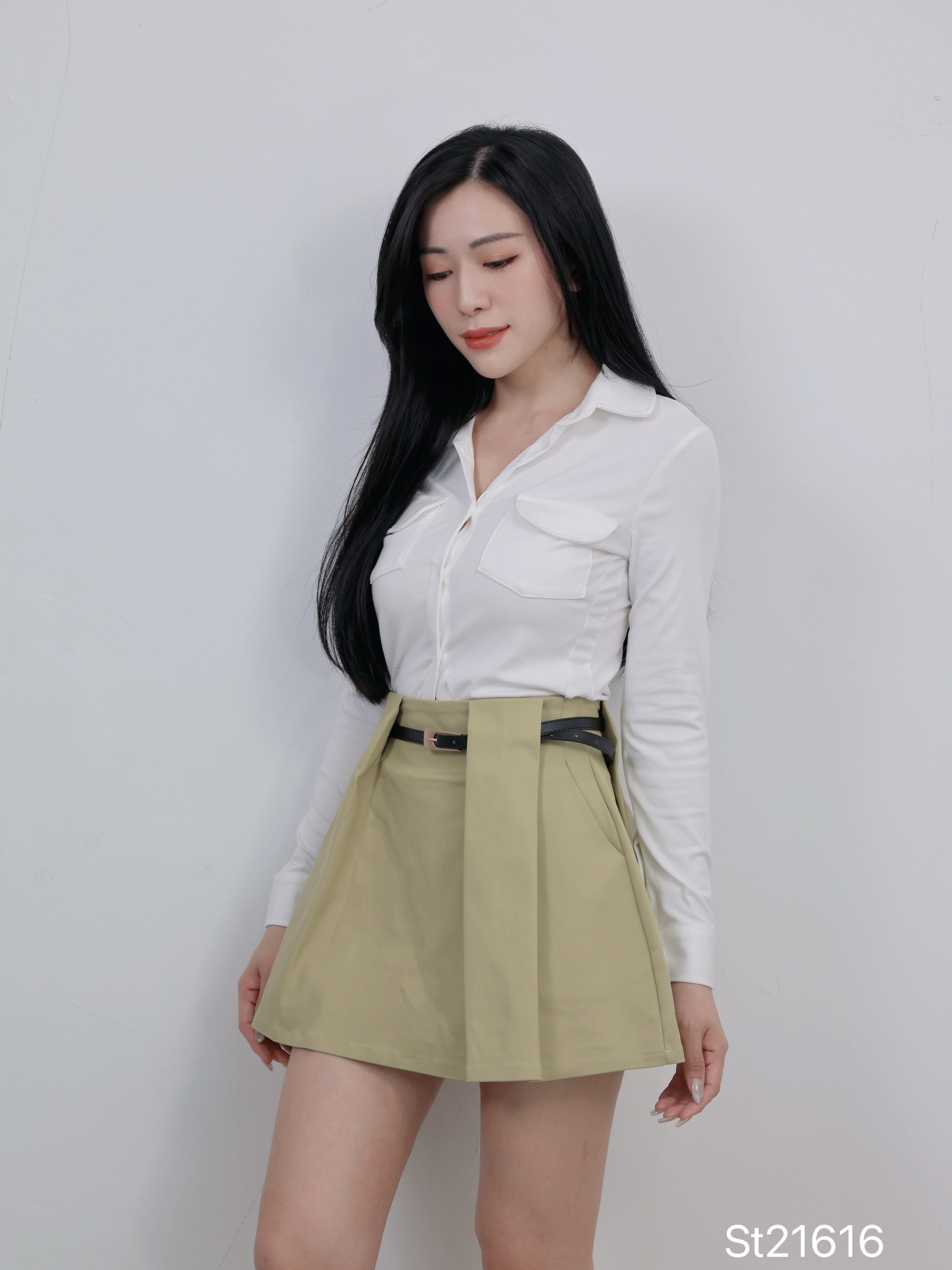 气质立体压褶设计A字高腰短裙 (ST21616)