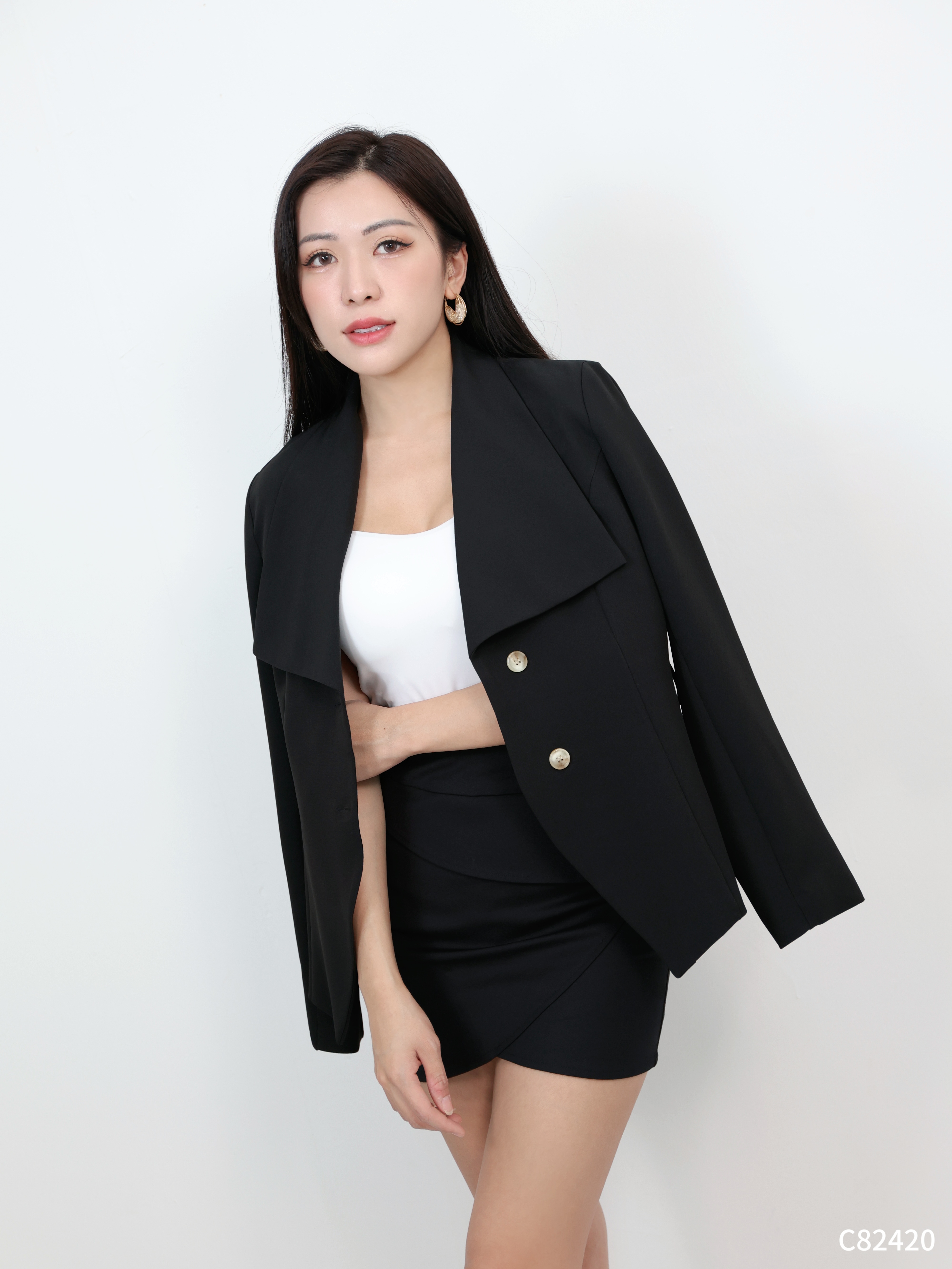 【LBP独家】小众设计感V领通勤外套 (C82420)-La'Belle Fashion Boutique Sdn Bhd