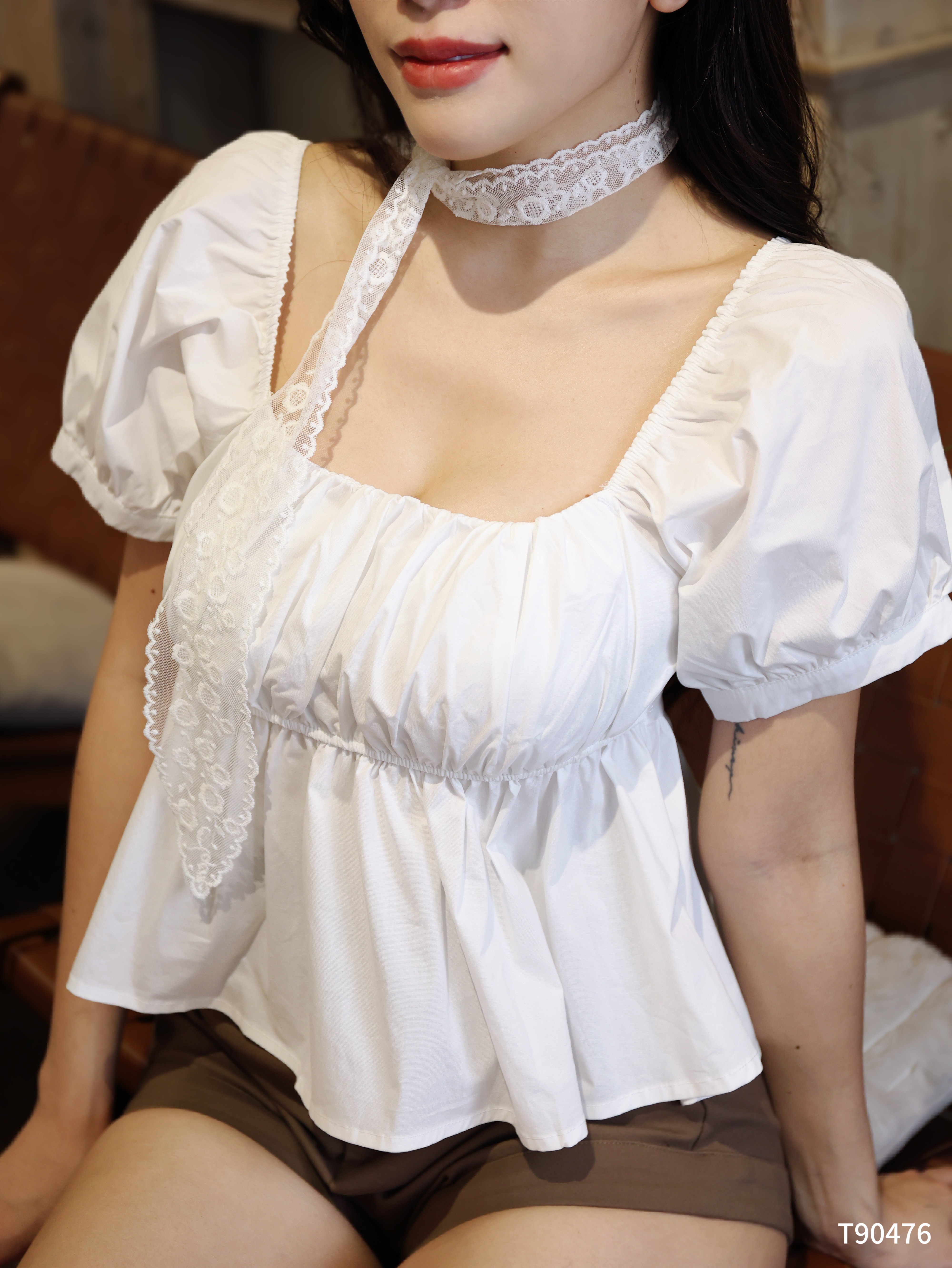 甜美褶皱两穿设计泡泡袖上衣 (T90476)