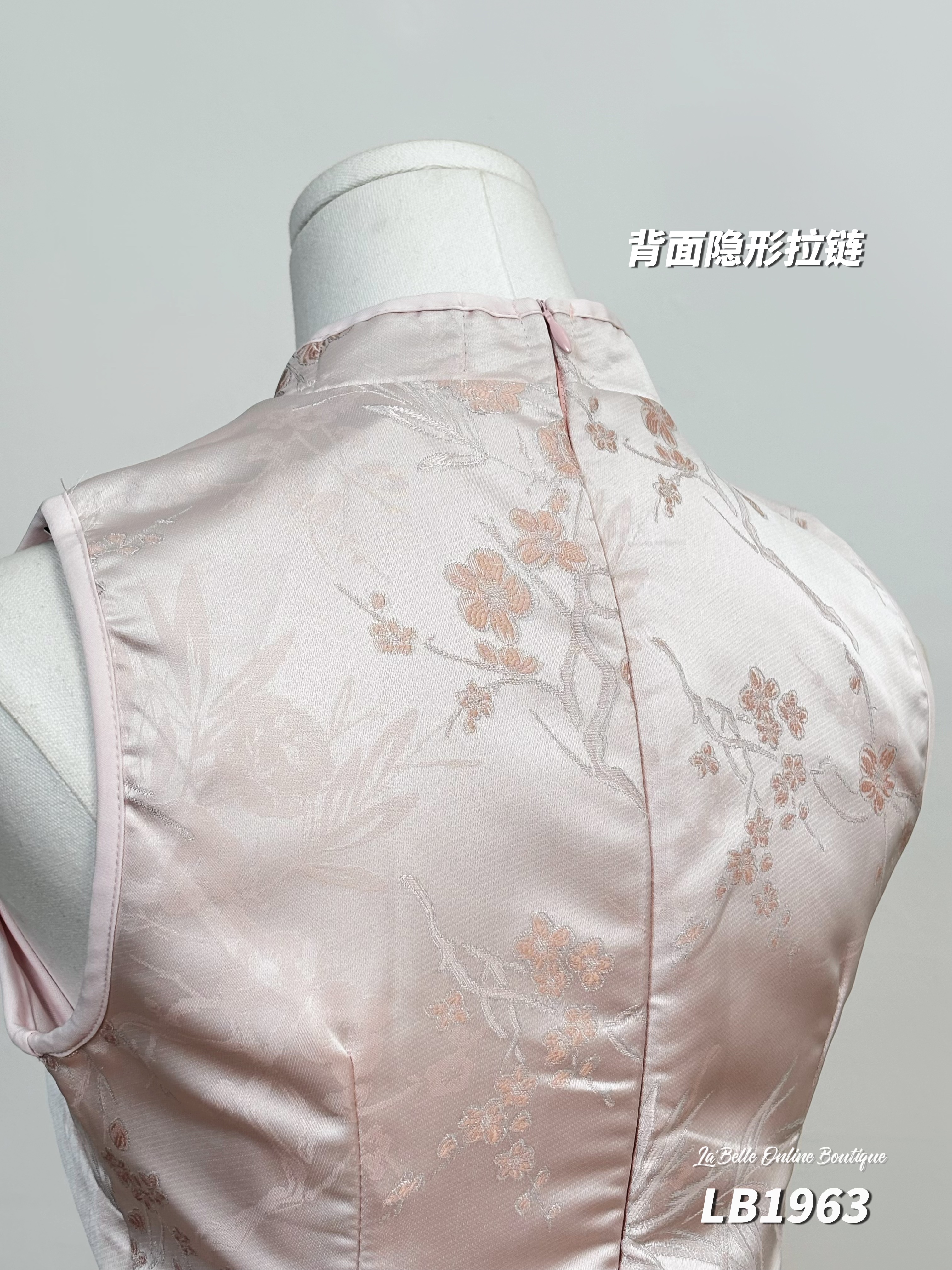 新中式侧边开叉设计无袖长版旗袍 (LB1963)