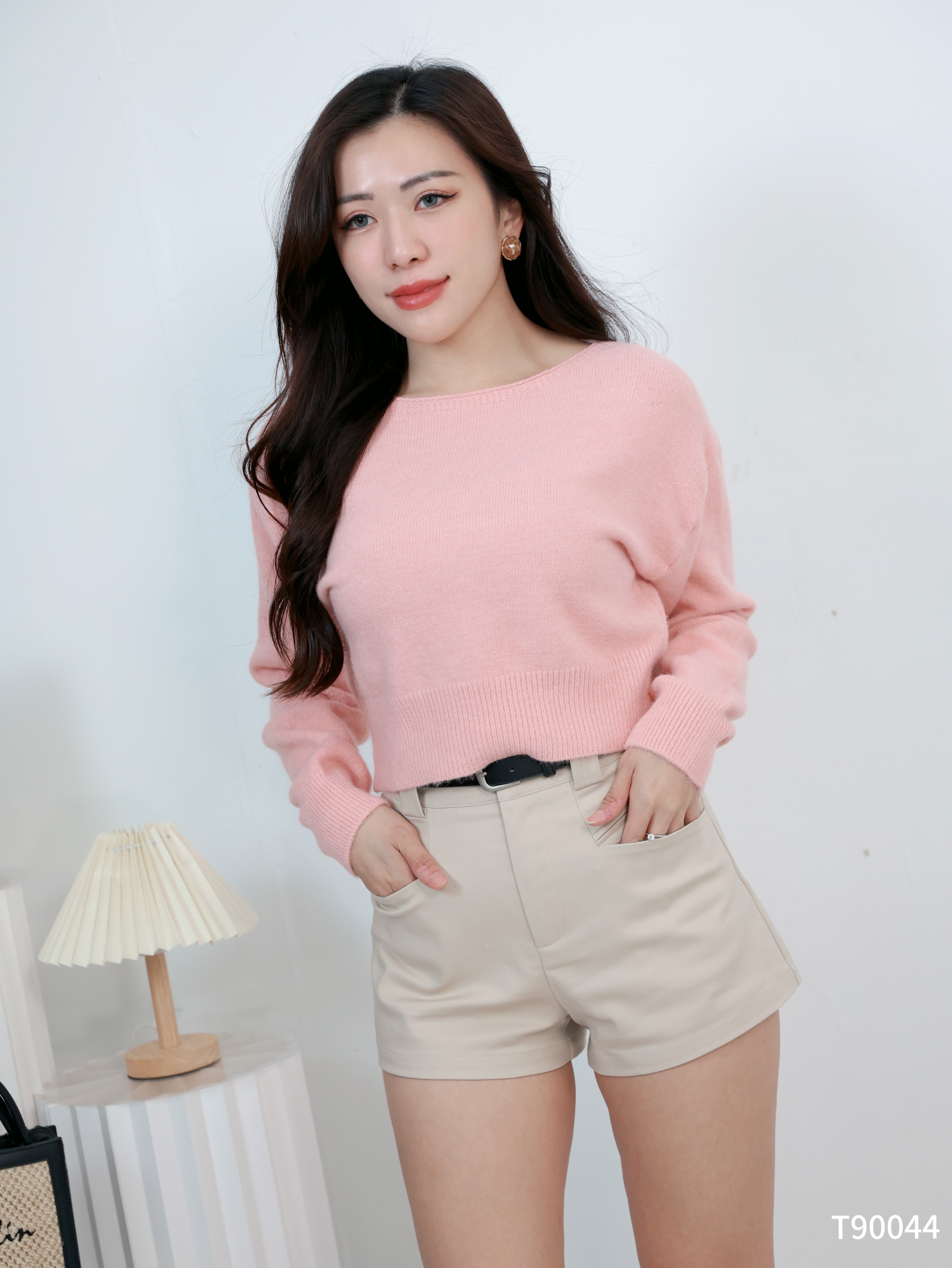 慵懒风宽领束腰长袖上衣 (T90044)