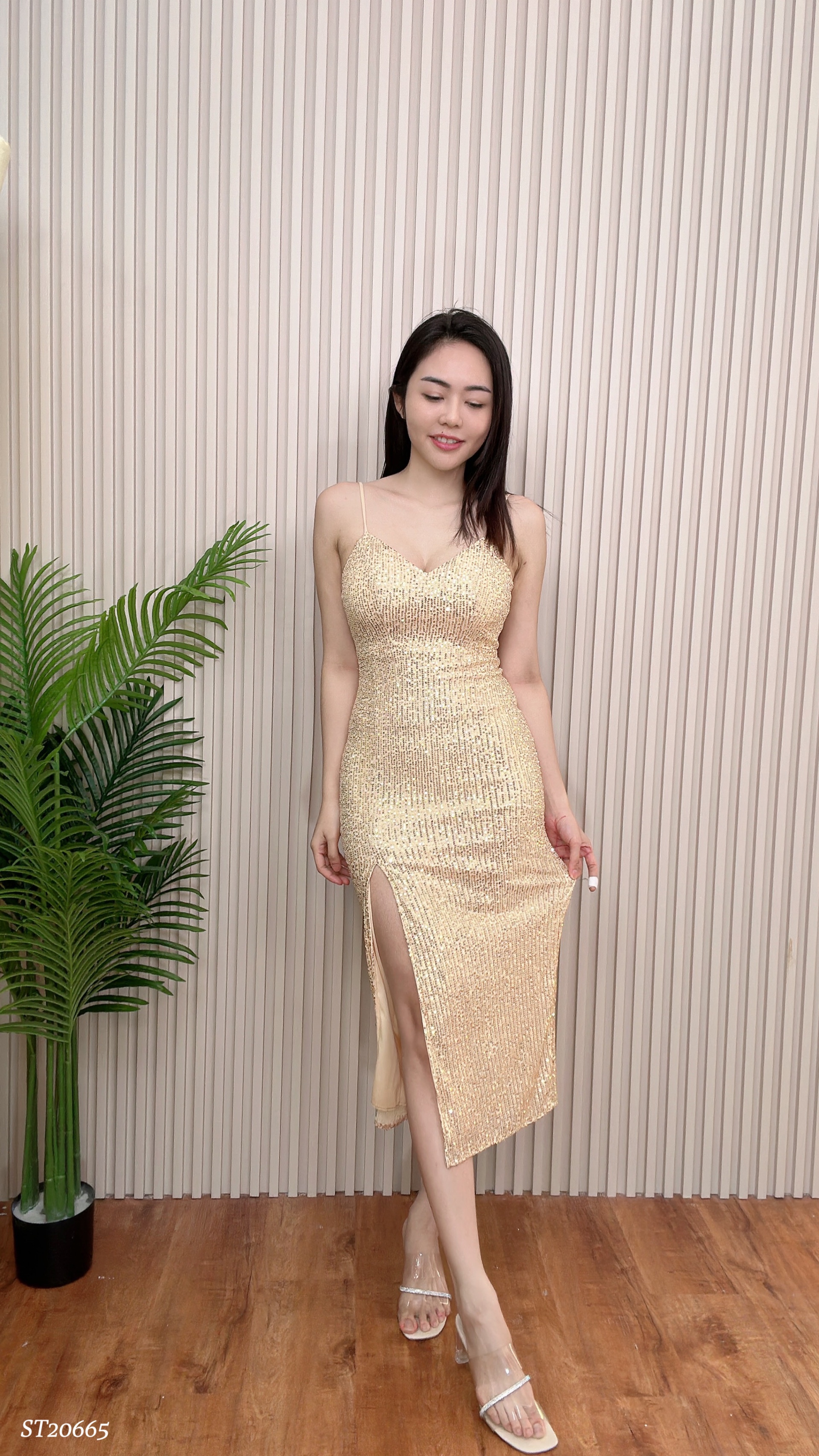 🍁LBP独家🍁 性感闪亮亮开叉V领吊带连身裙（ST20665）-特价