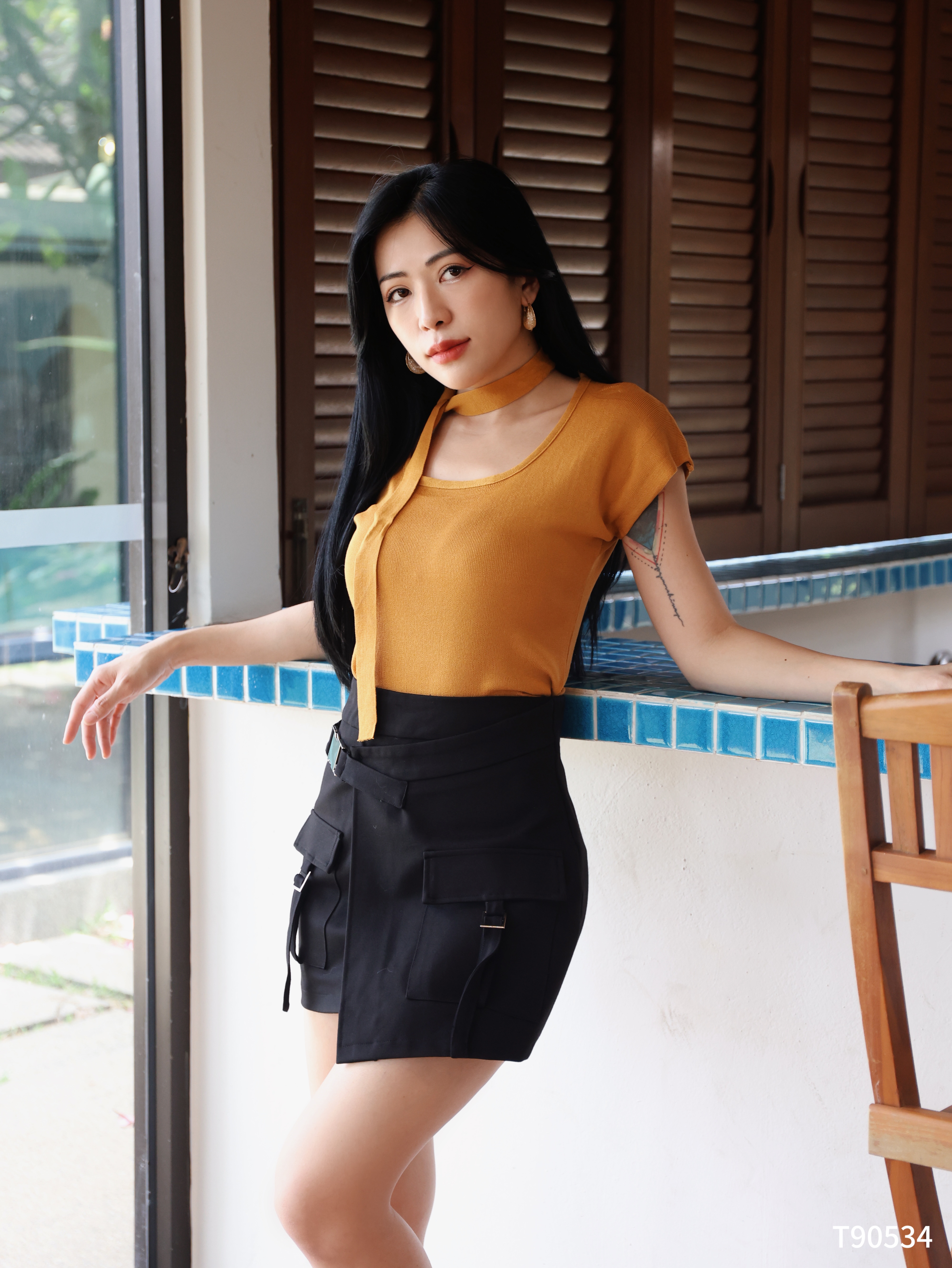 简约百搭半袖方领上衣 (T90534)