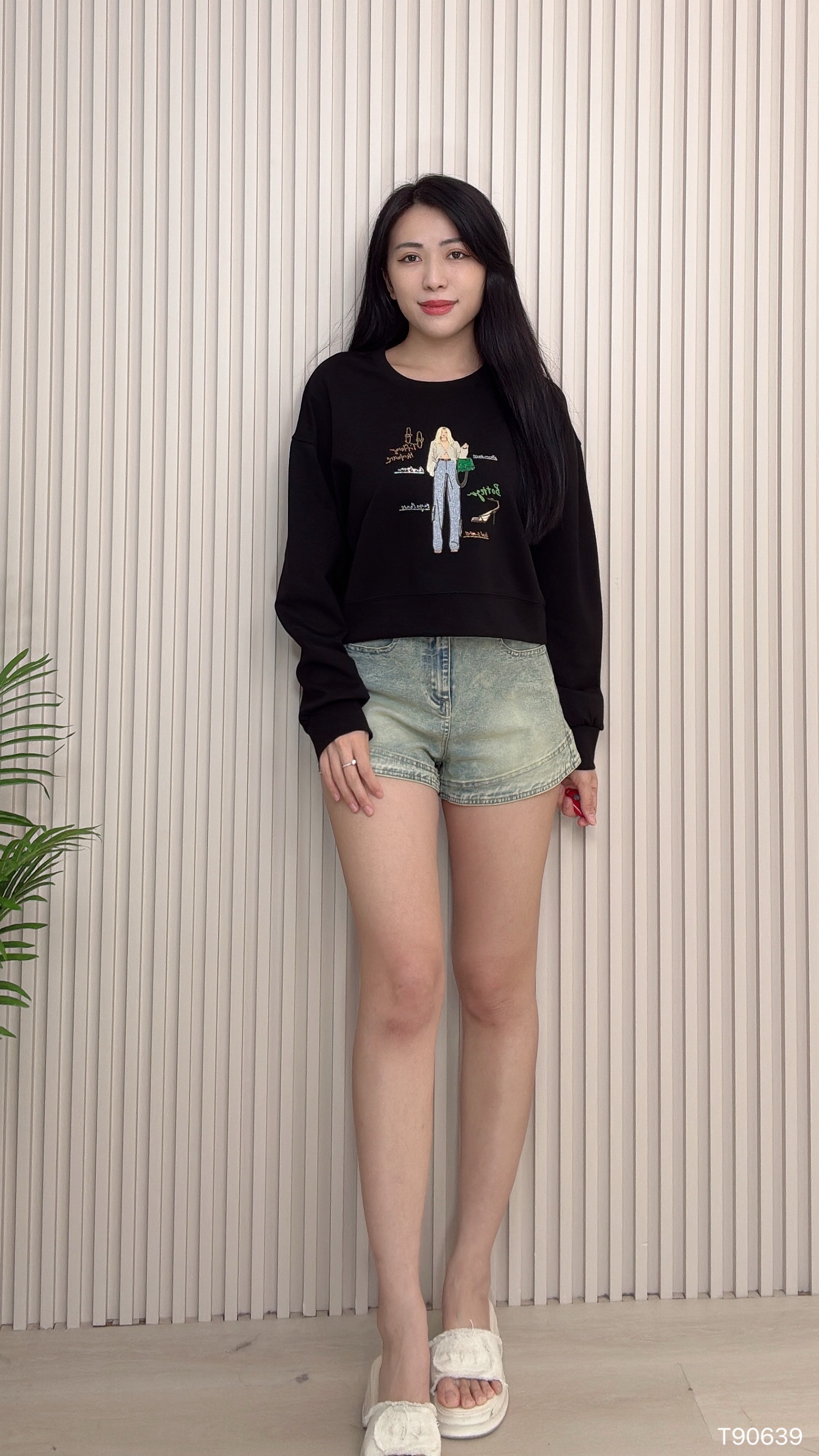 休闲风插画烫钻设计长袖上衣 (T90639)