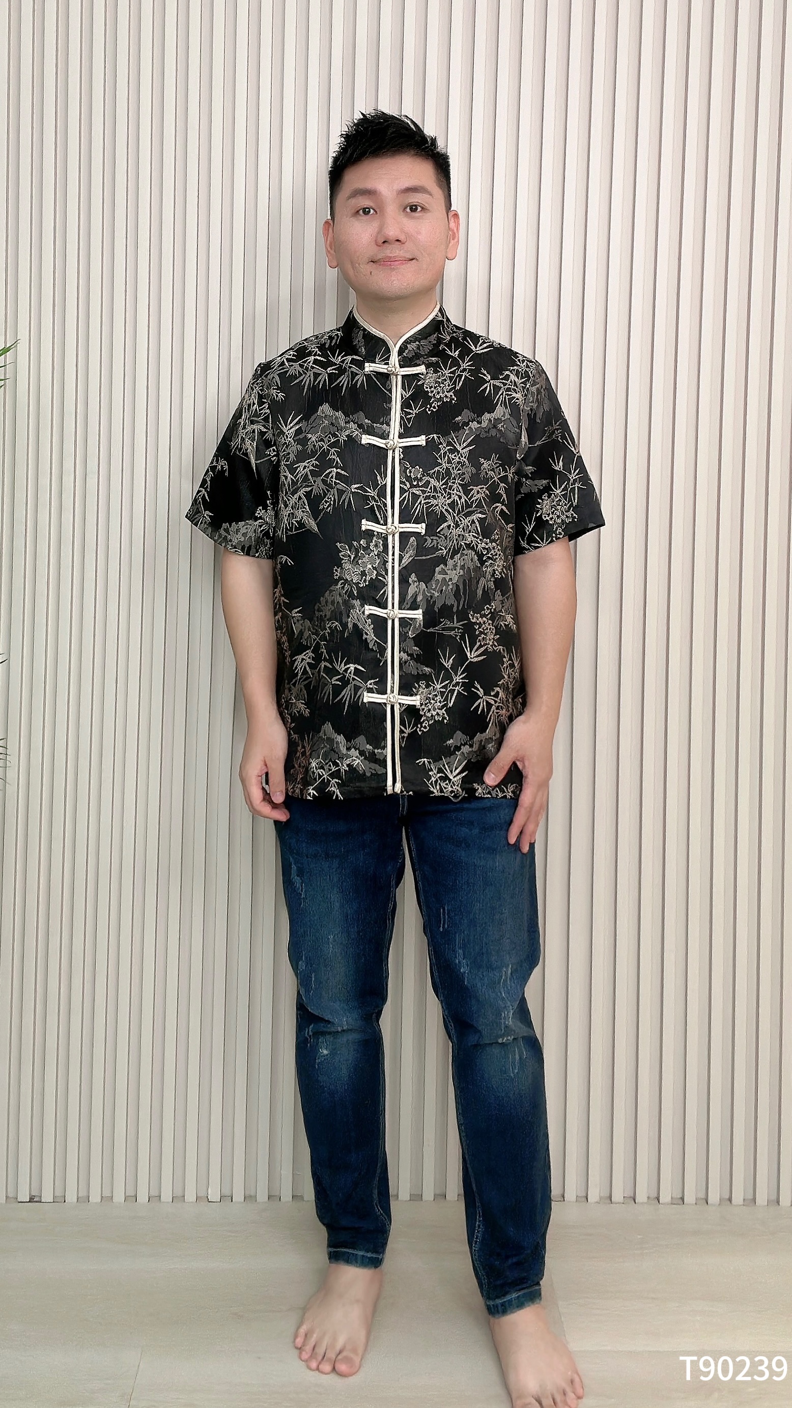 【LBP GXFC 独家新年系列 - 金光叶影】新中式国风盘扣立领设计唐装上衣 (T90239)-La'Belle Fashion Boutique Sdn Bhd