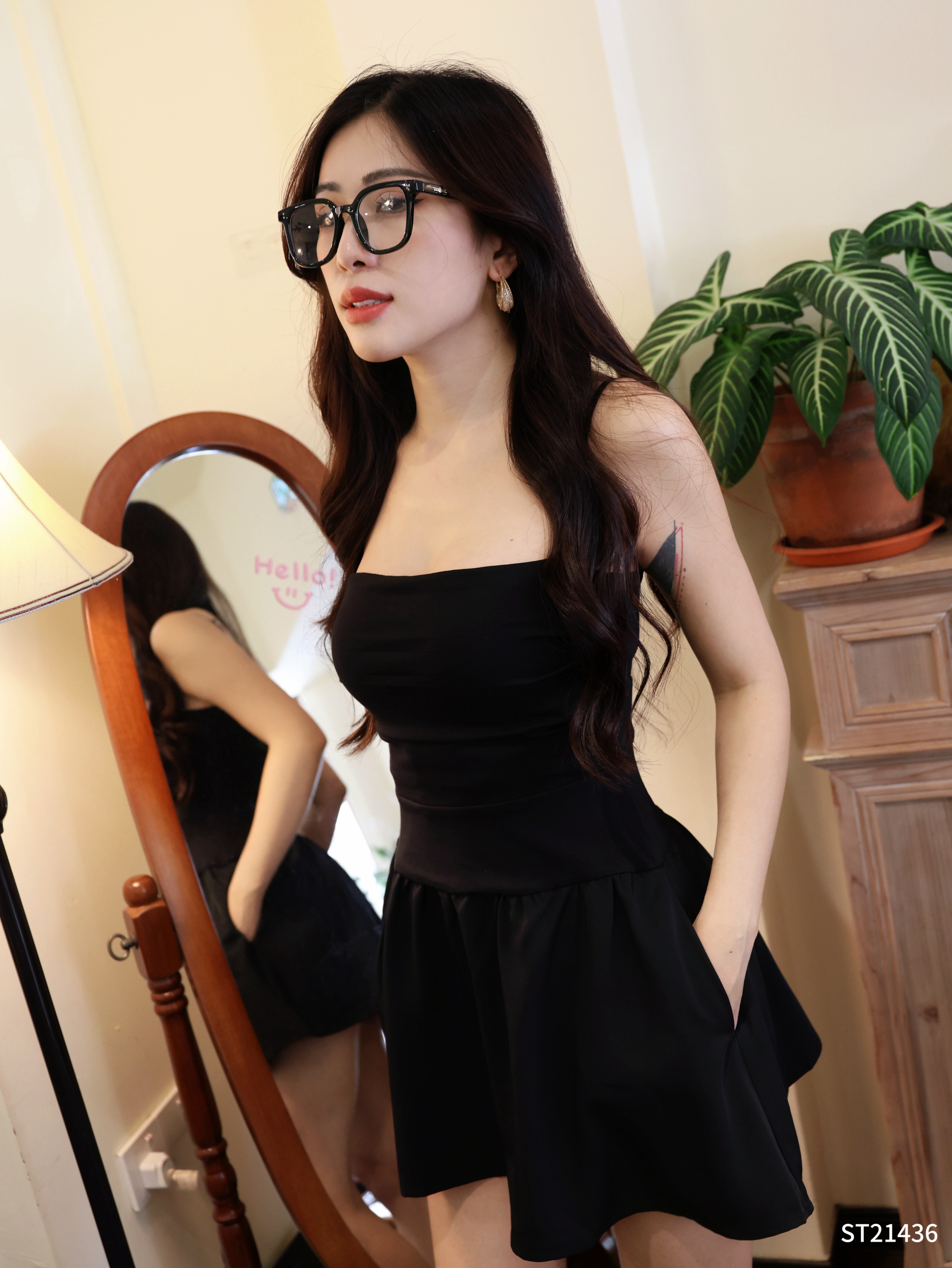 【LBP独家】时尚甜美褶皱设计吊带连身裤裙 (ST21436)