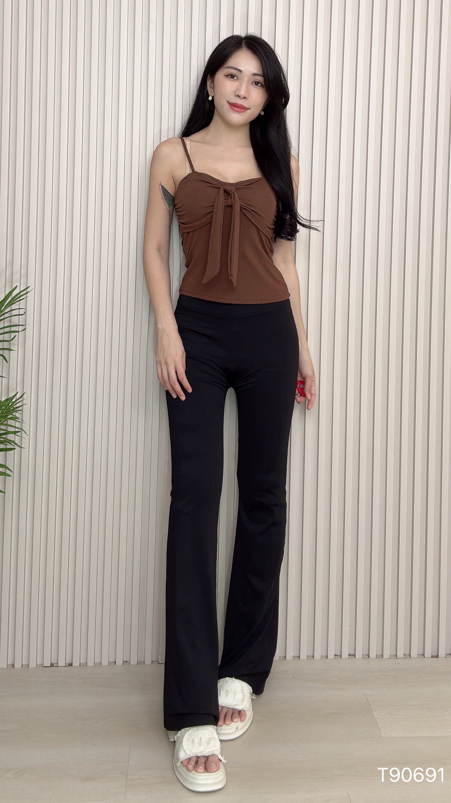 韩系蝴蝶结系带设计吊带上衣 (T90691)