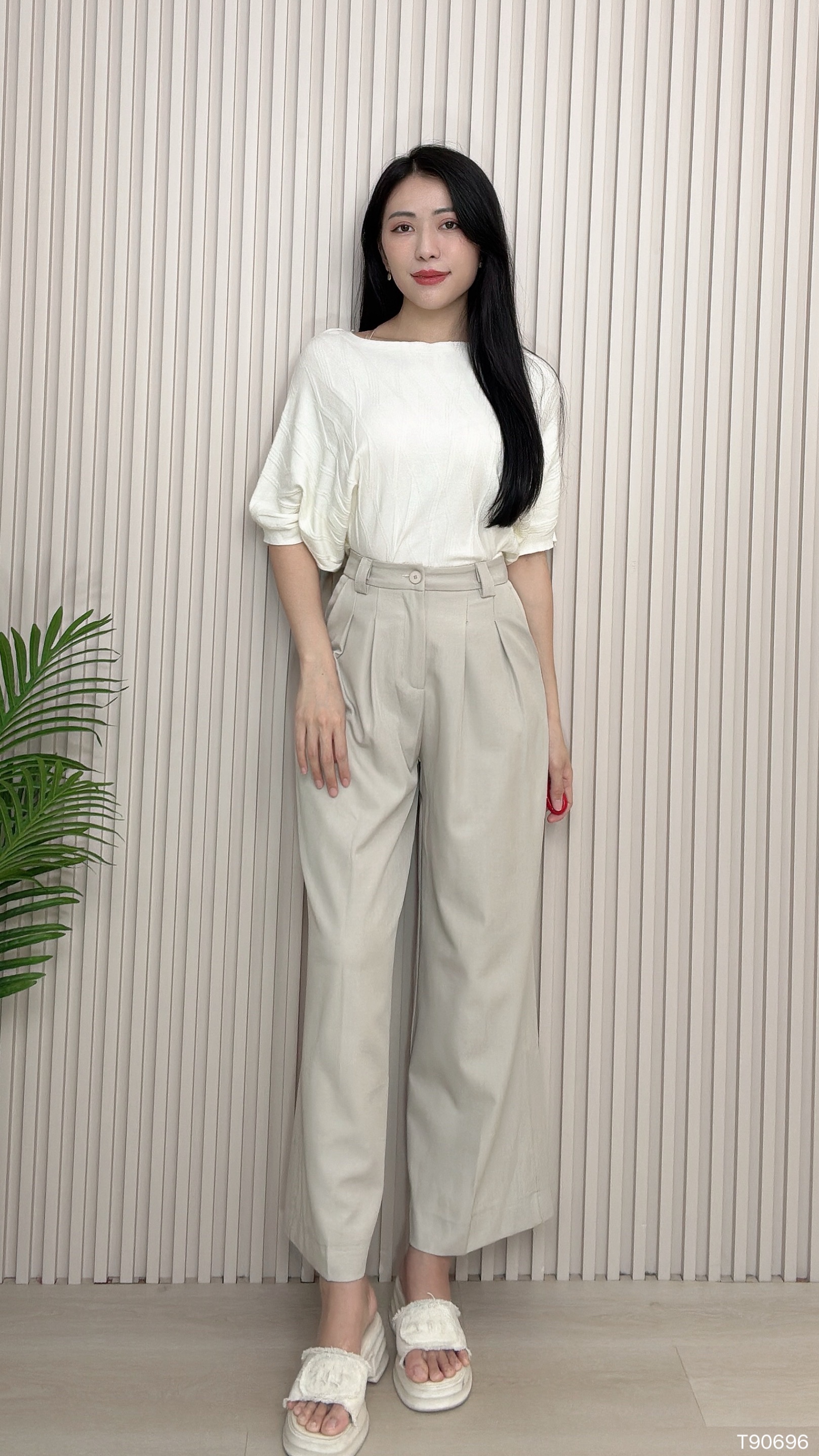 百搭慵懒风宽松落肩设计上衣 (T90696)