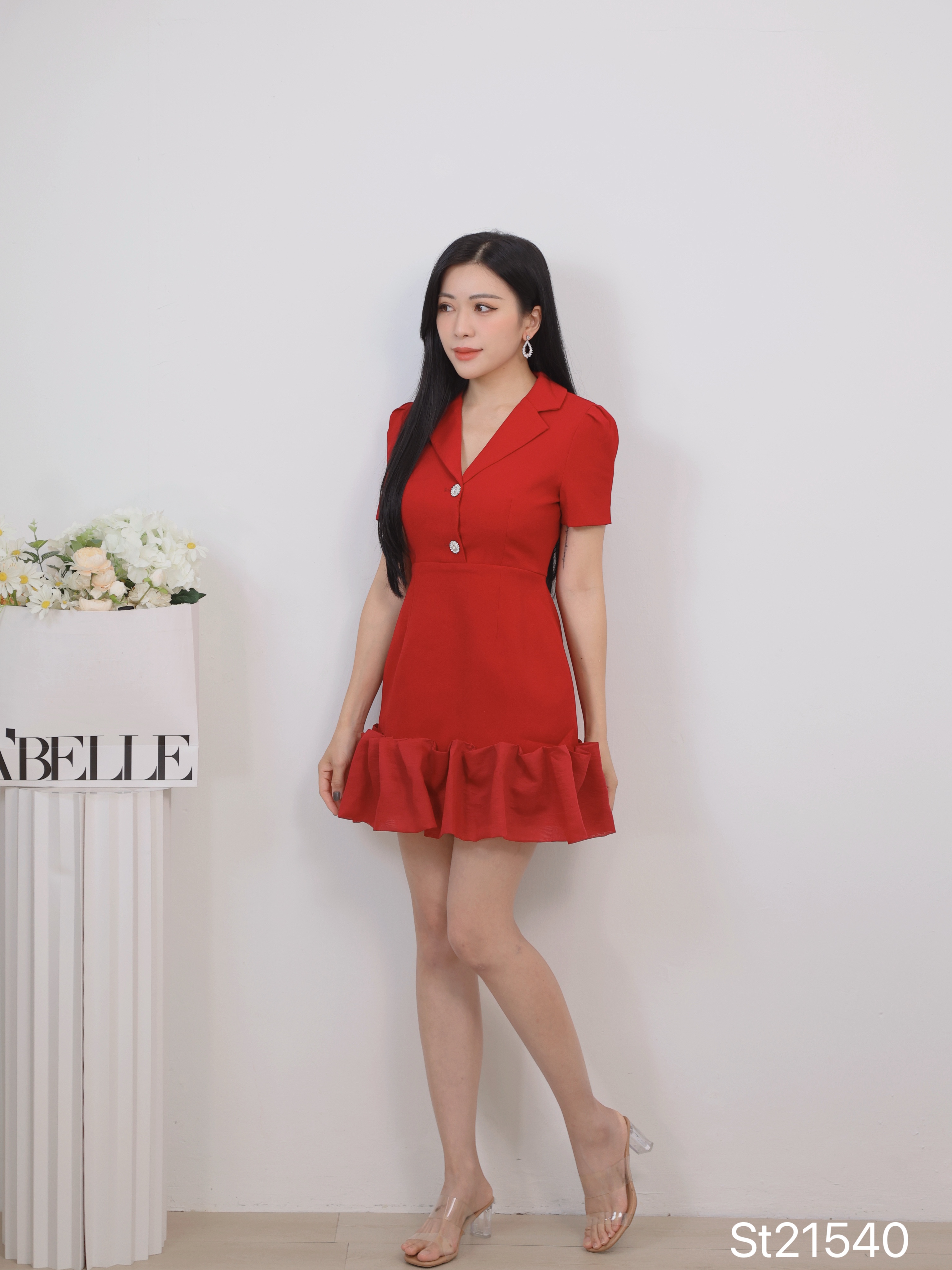 法式大V西装领荷叶裙摆设计连身裙 (ST21540)