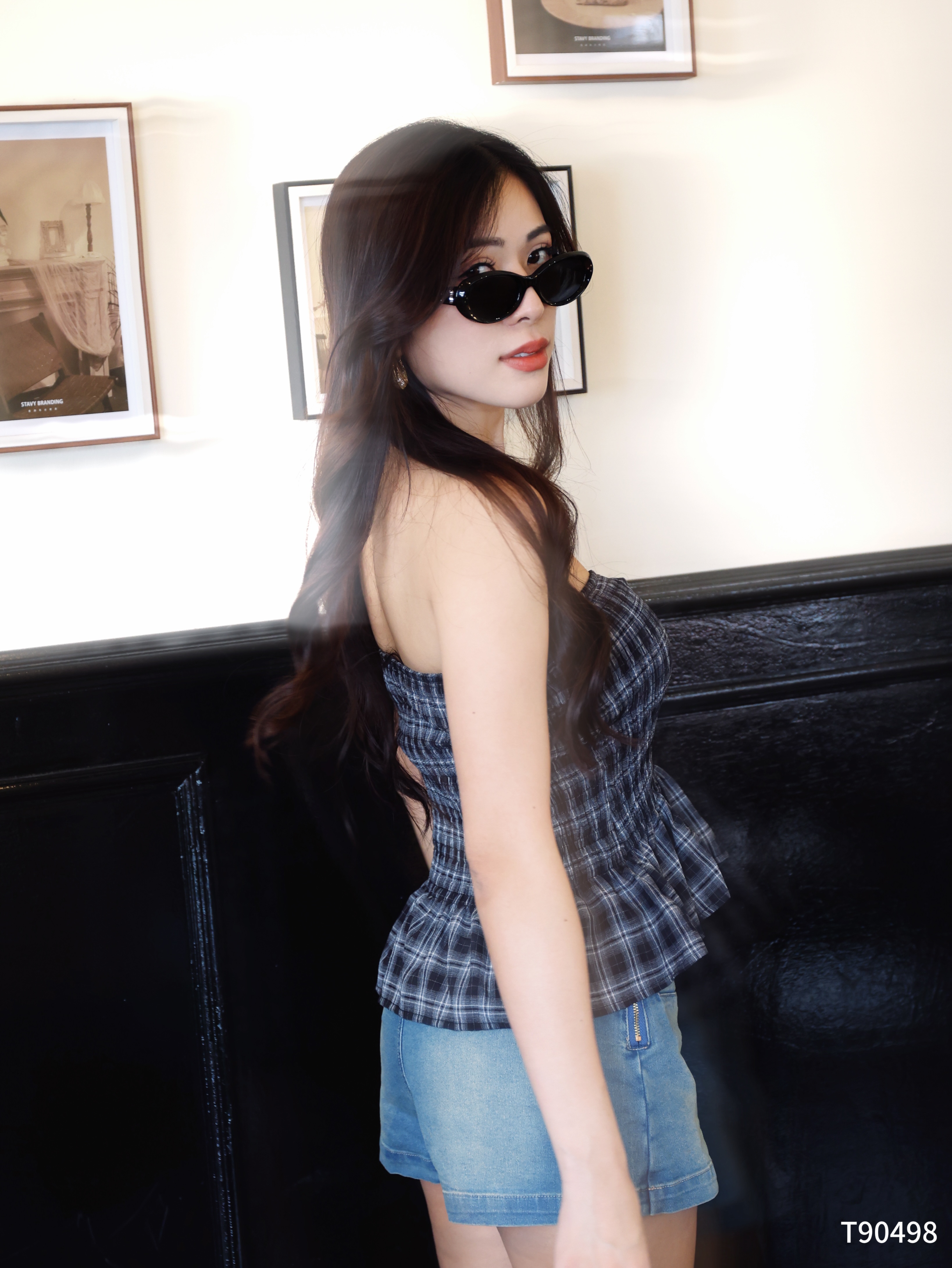 法式Chic修身抹胸荷叶边设计上衣 (T90498)