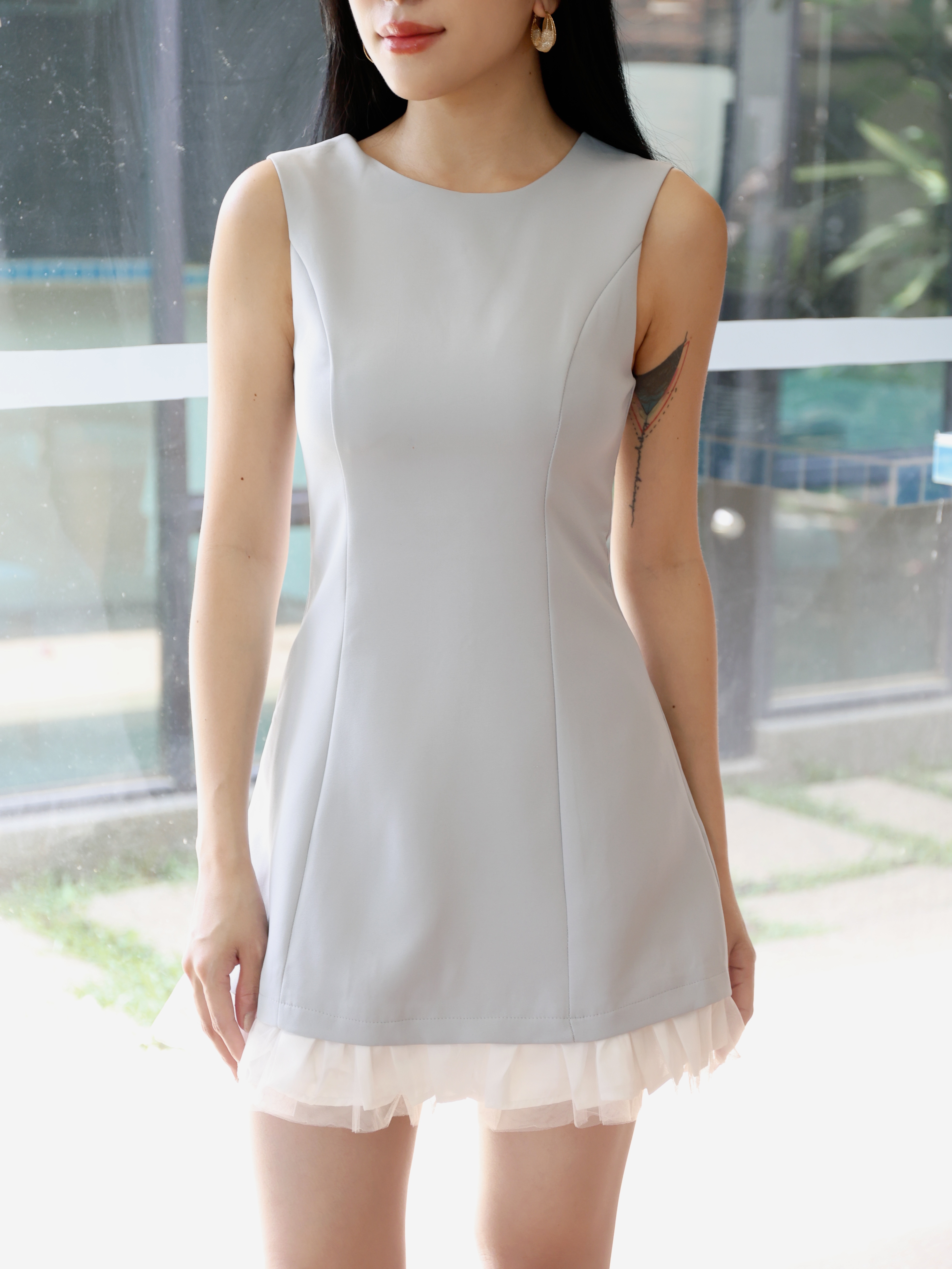 绝美荷叶网纱拼接设计连身裤裙 (ST21439)