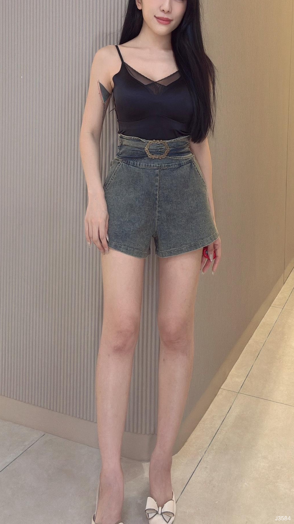 韩系A字假腰带设计高腰短裤 (J3584)