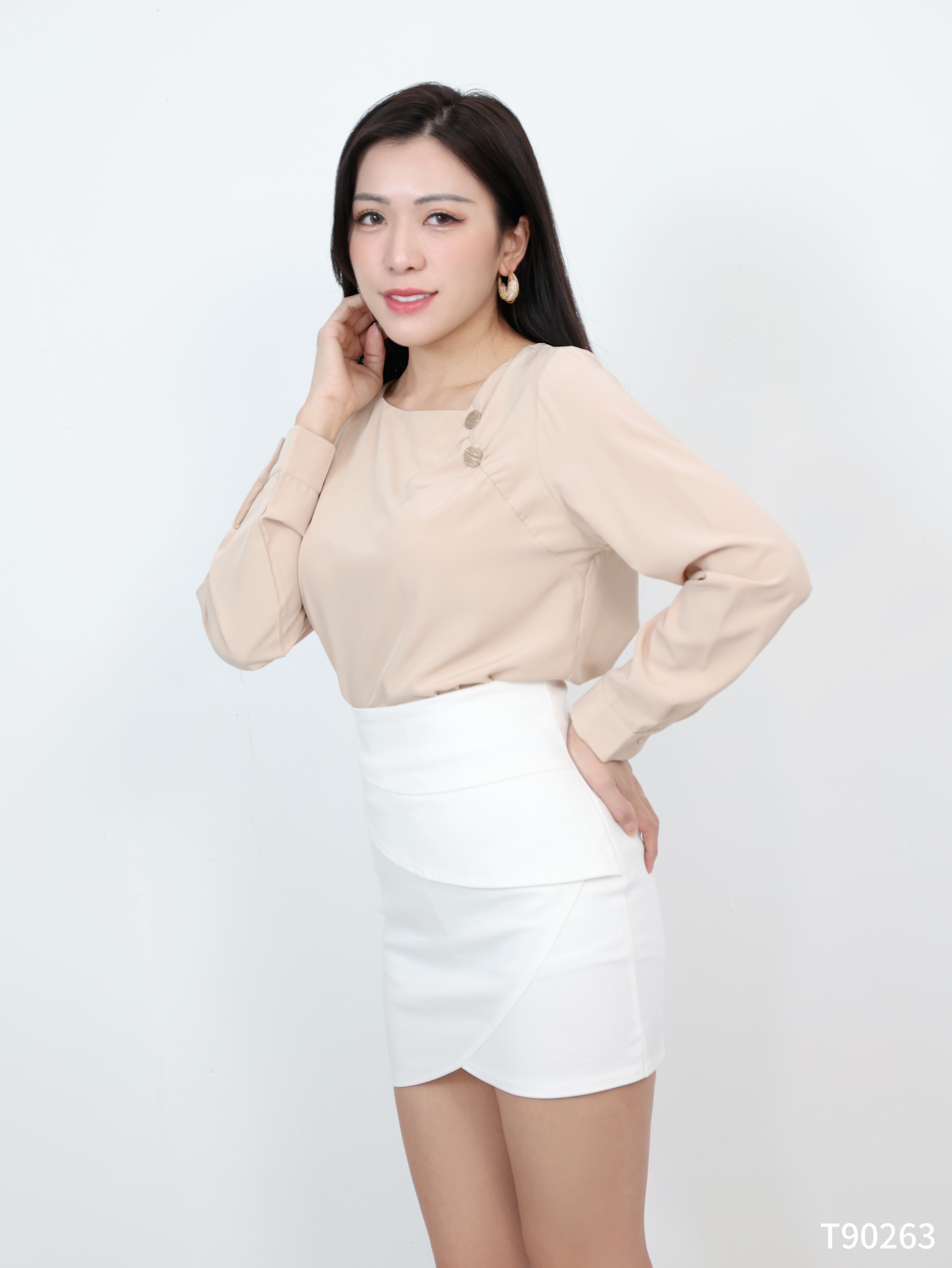 【LBP独家】气质通勤设计感长袖上衣 (T90263)-La'Belle Fashion Boutique Sdn Bhd